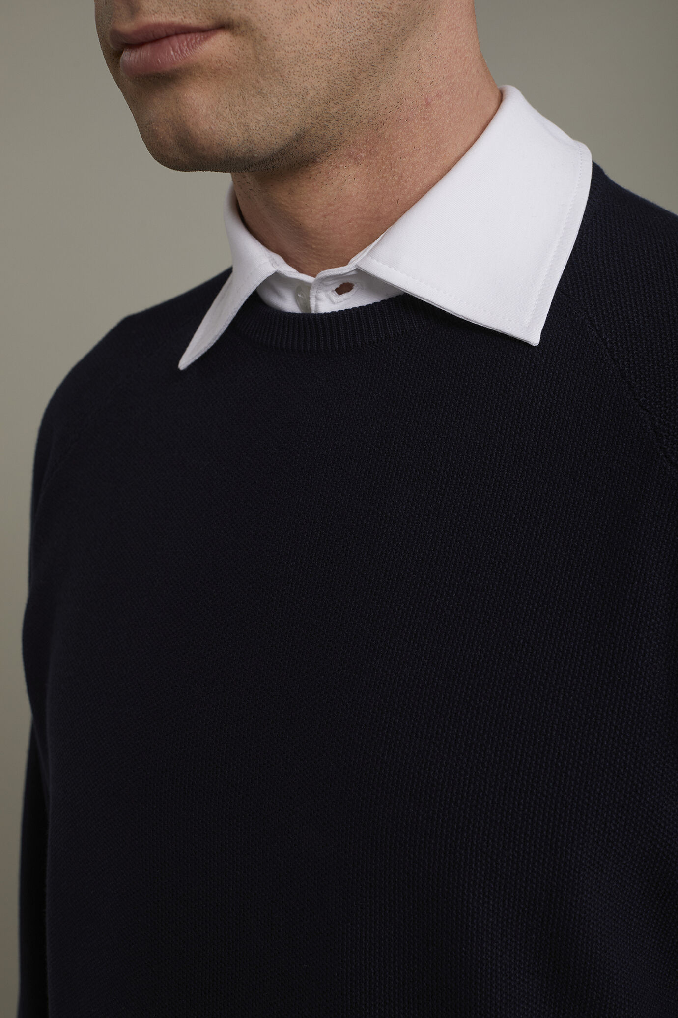 Men's Round neck raglan sweater 100% cotton regular fit image number 3