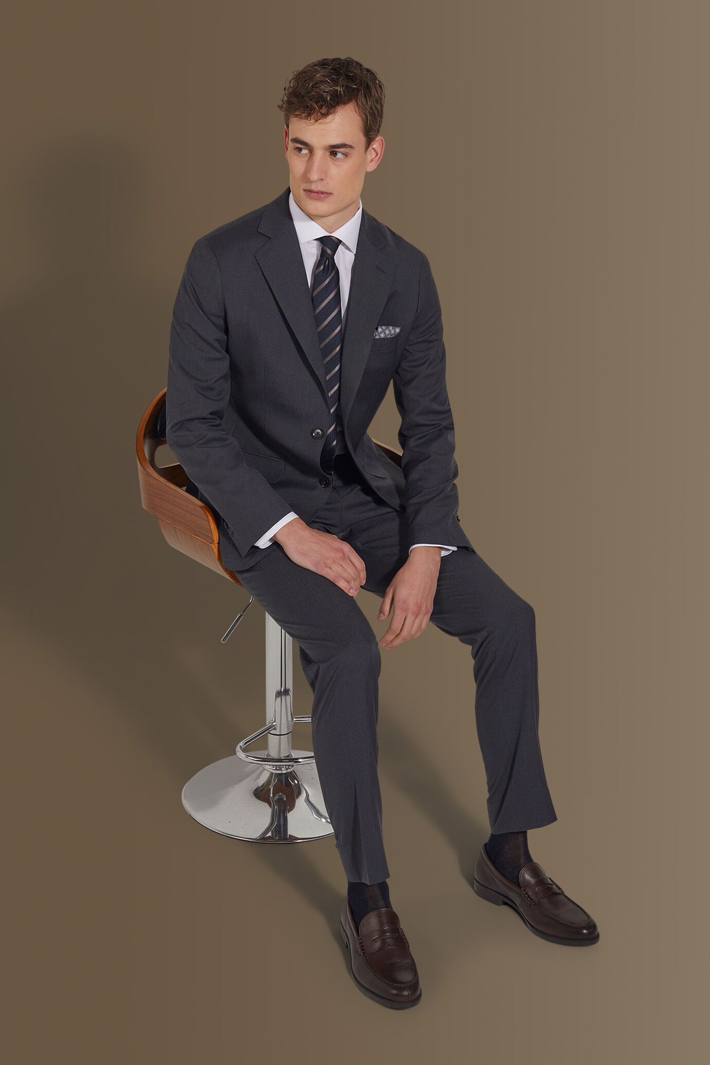Single breasted suit flat trousers microfancy fabric image number 1