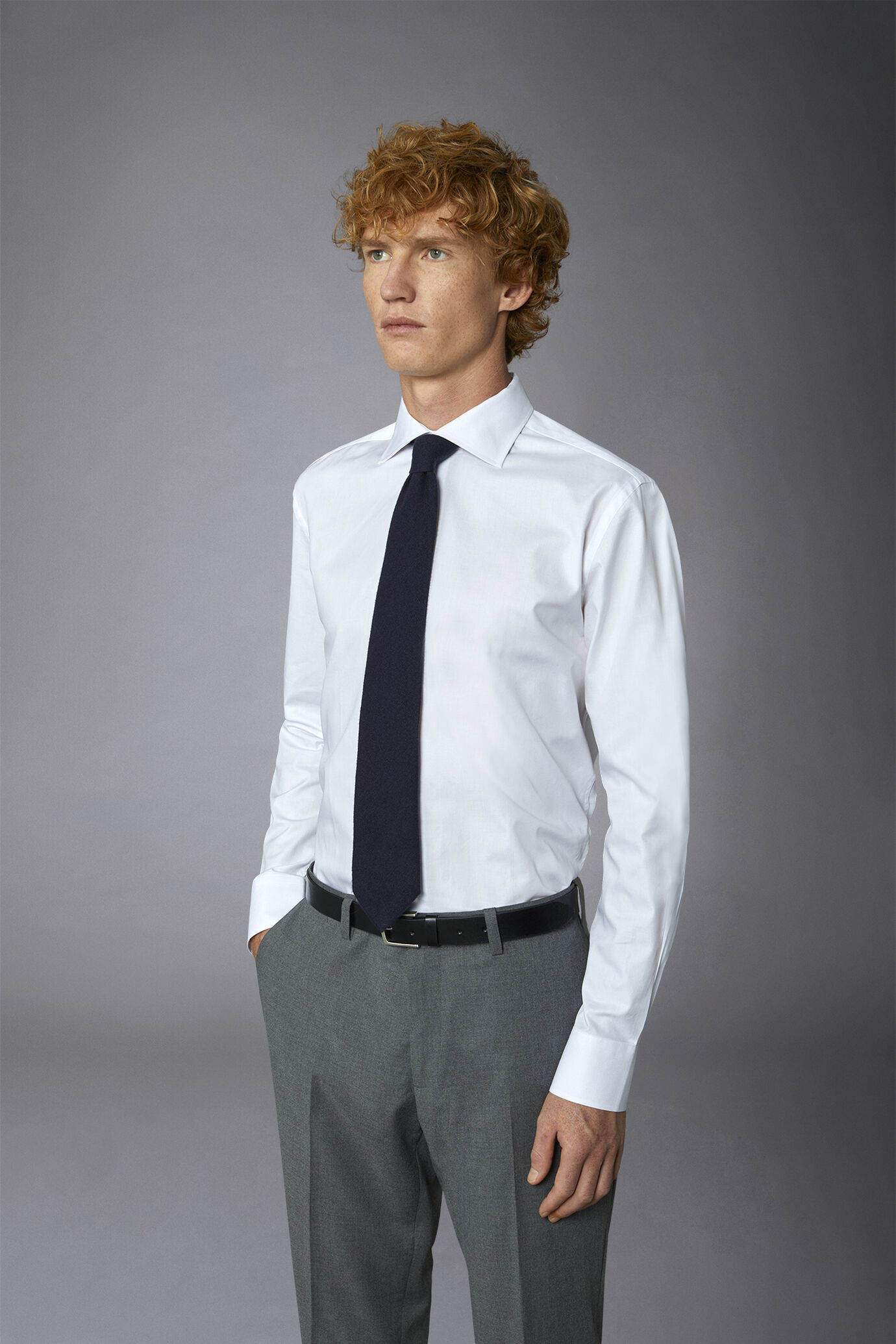 Chemise classique à col français, coupe régulière, tissu à chevrons image number 2