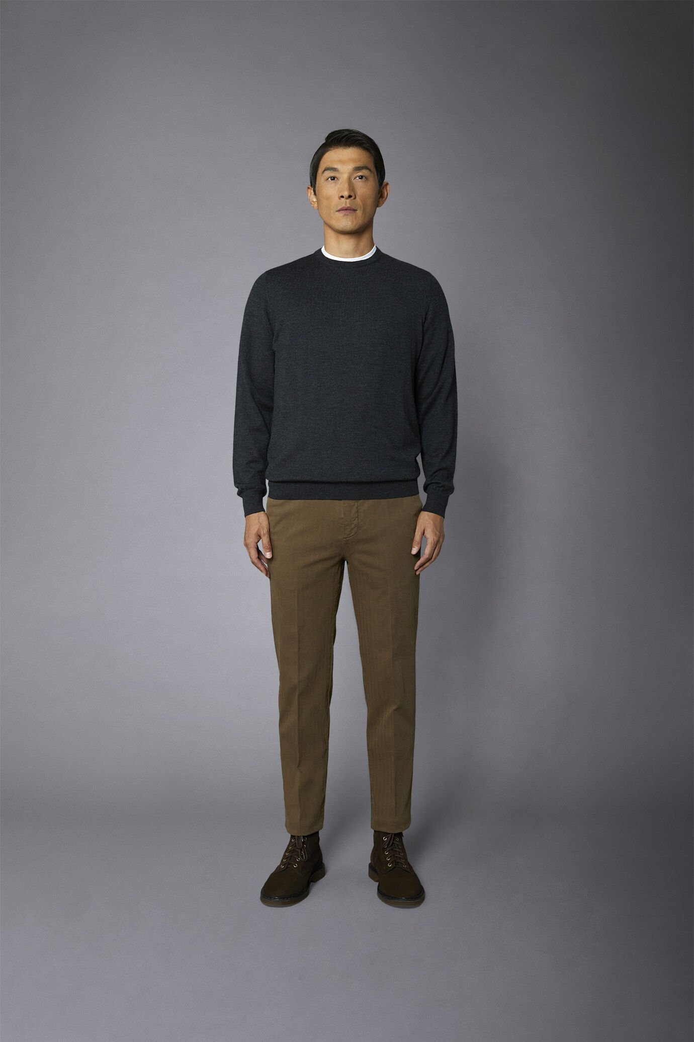 Pantalone classico uomo costruzione tessuto spigato regular fit image number 2