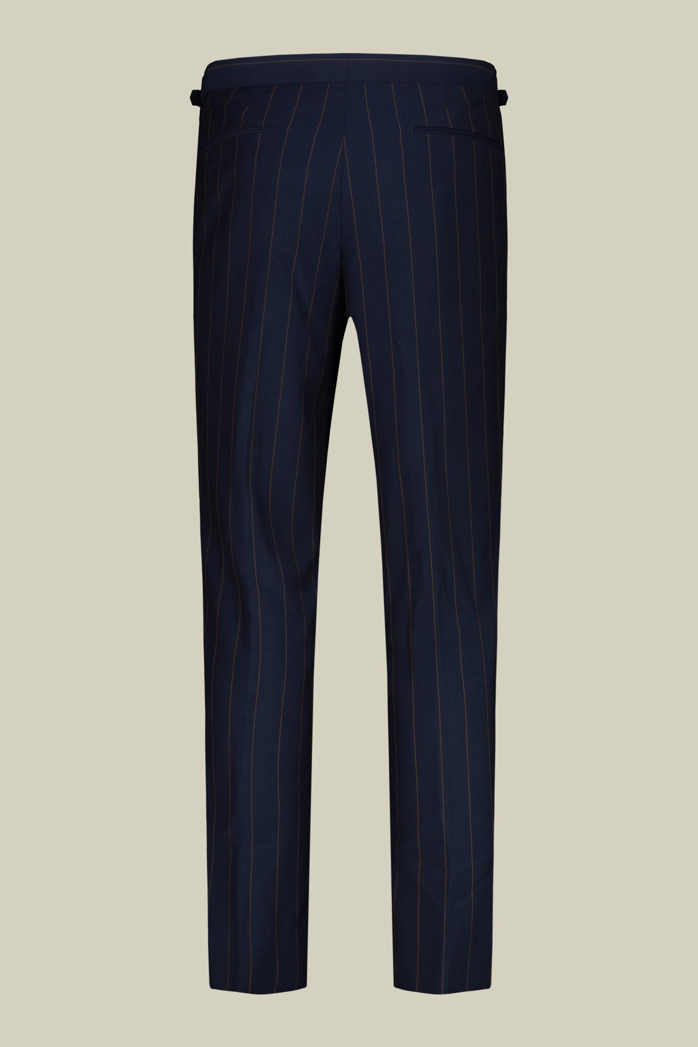 Abito uomo tessuto gessato con pantaloni doppia pince e giacca con collo a lancia image number 7