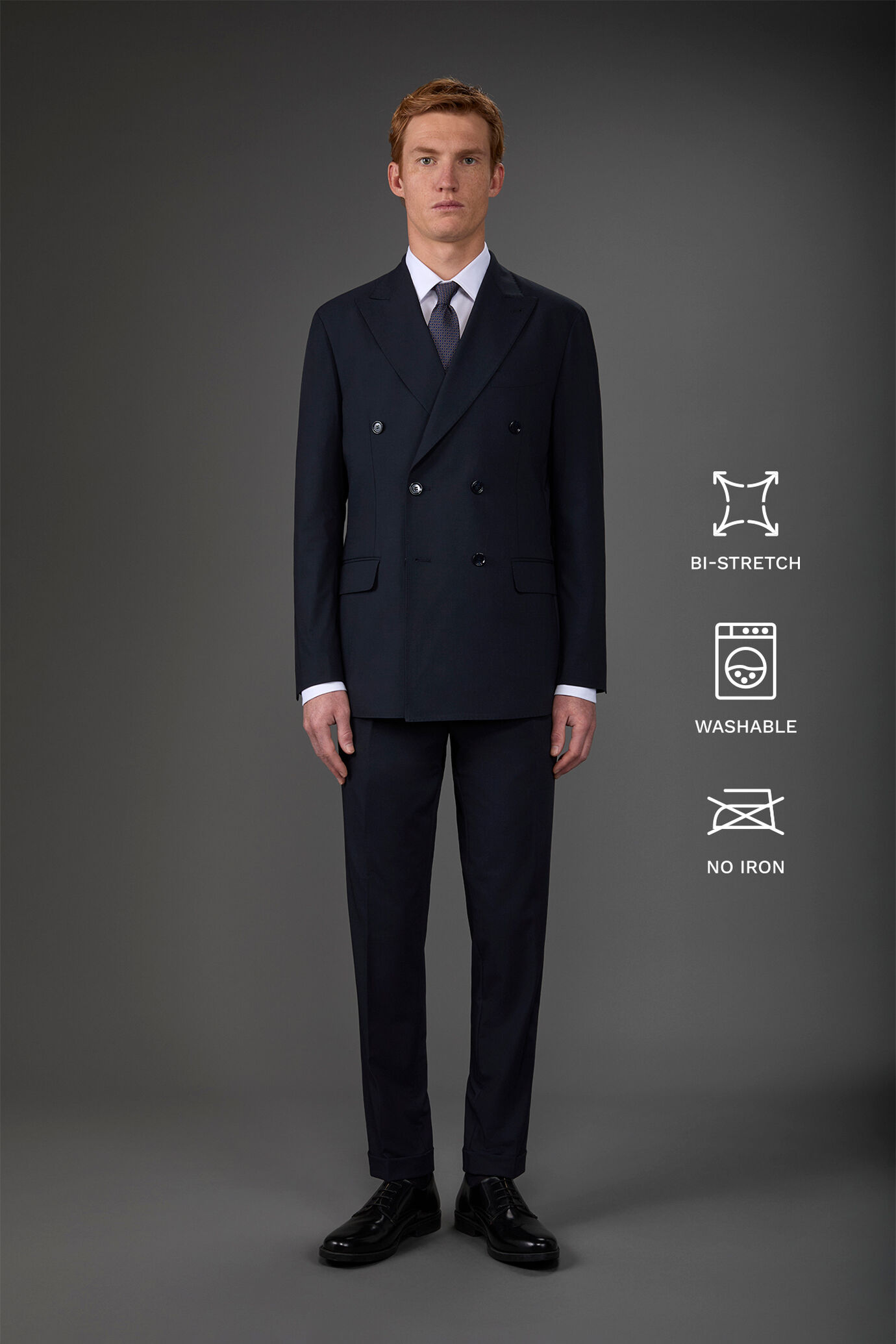 Abito uomo doppiopetto con pantalone ad una pinces in tessuto bi-stretch image number 1