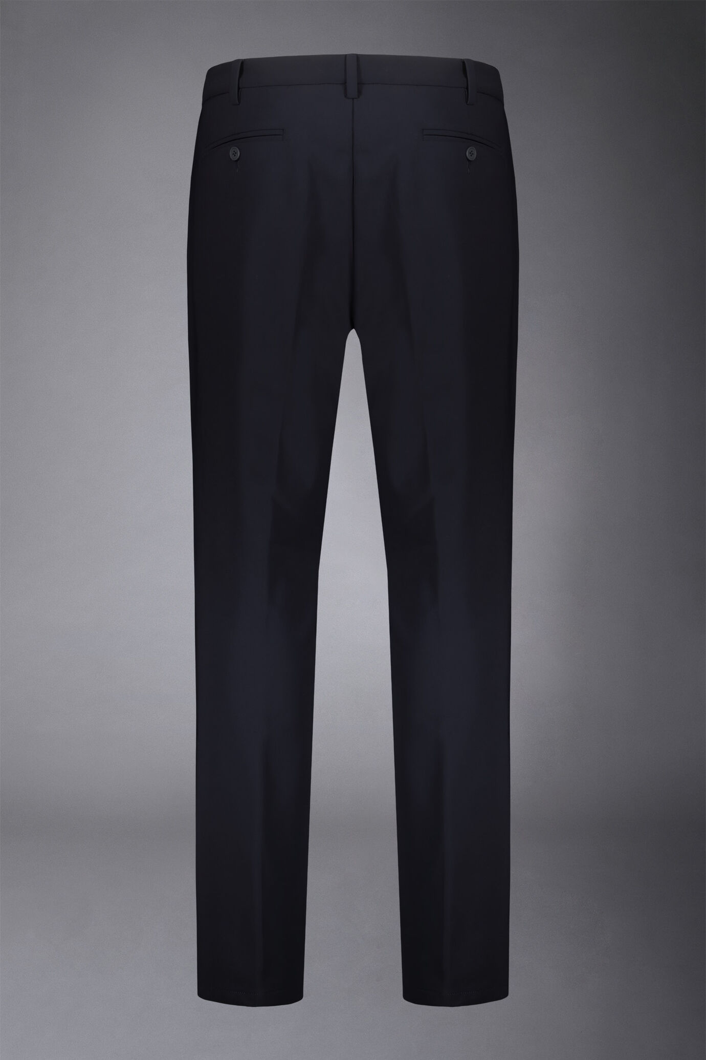 Pantalon chino en nylon extensible à coupe confortable image number 5