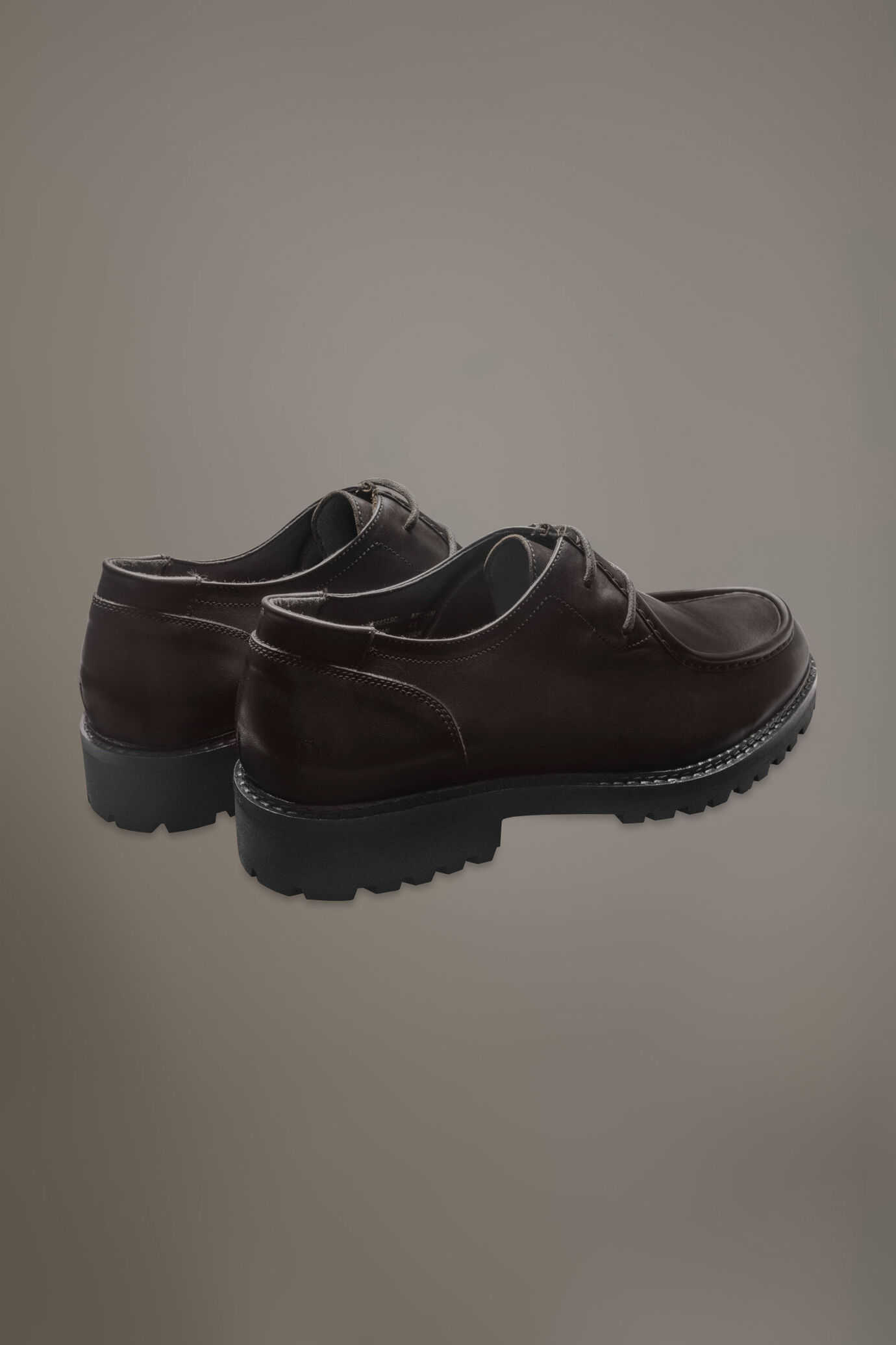 Scarpa ranger 100% pelle con suola a carrarmato in gomma image number 3