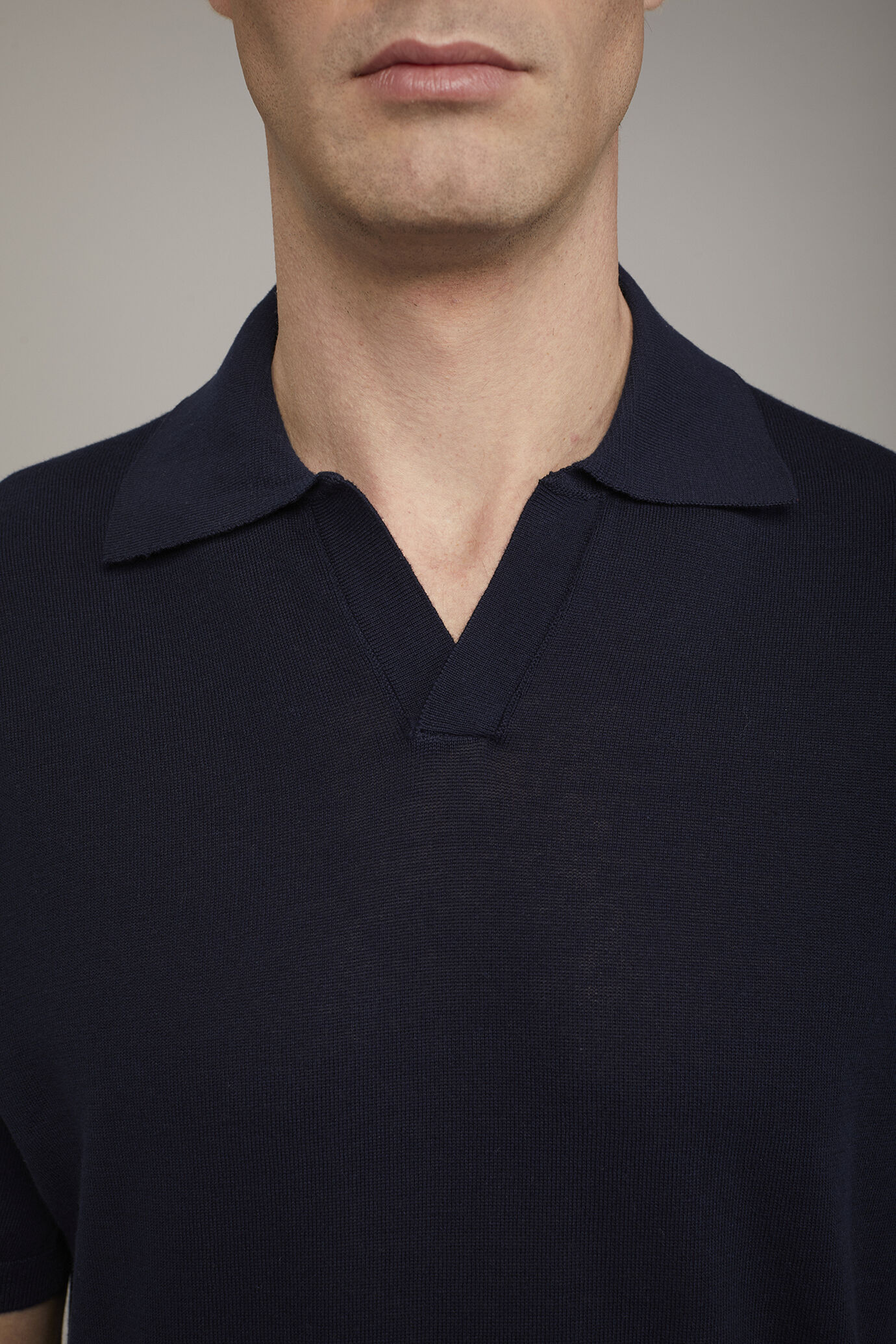 Herren-Poloshirt aus 100 % Baumwolle mit kurzen Ärmeln und Derbykragen in normaler Passform image number 3