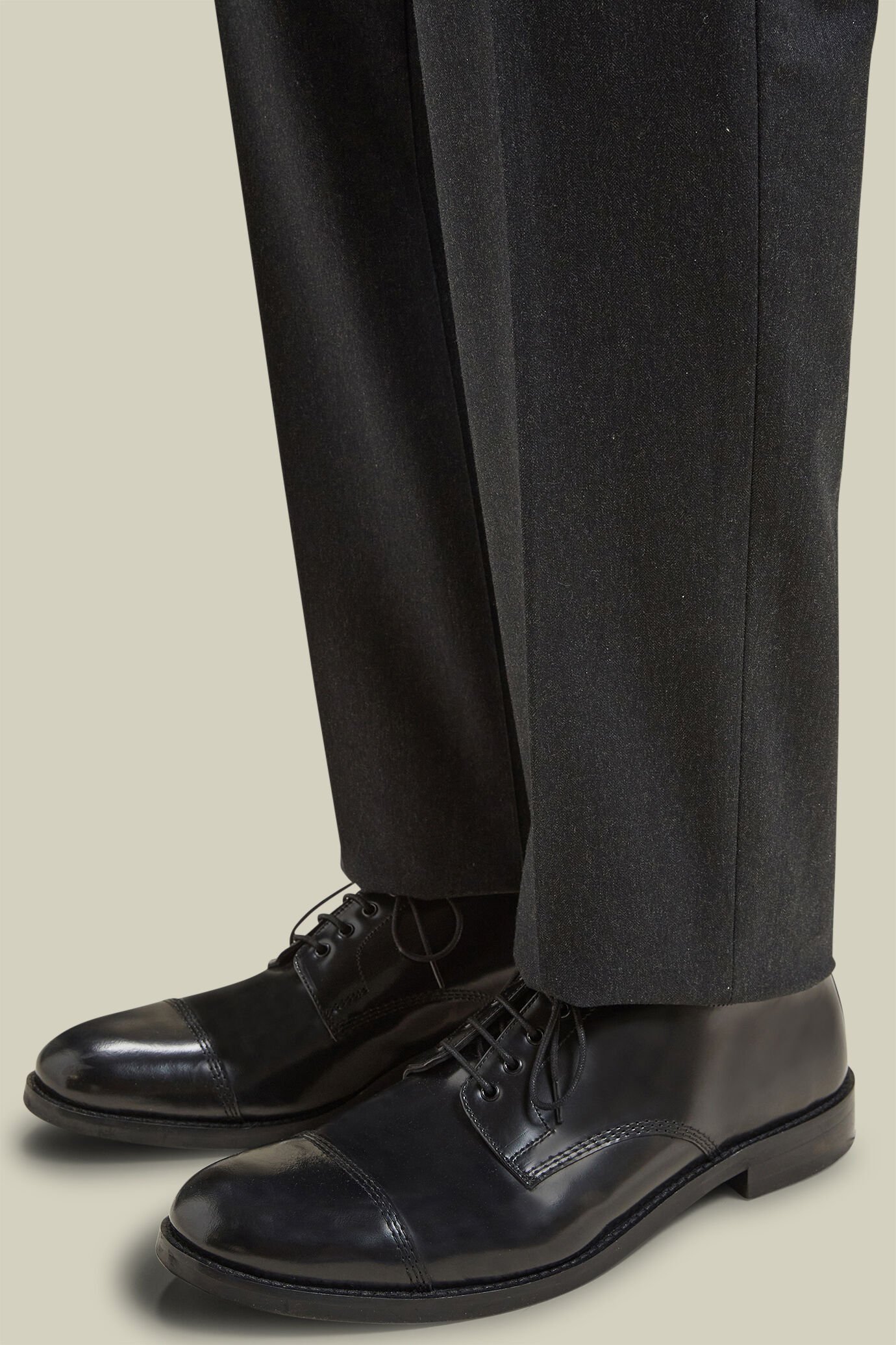 Derby-Schuh für Herren aus 100 % Echtleder mit Gummisohle image number 4