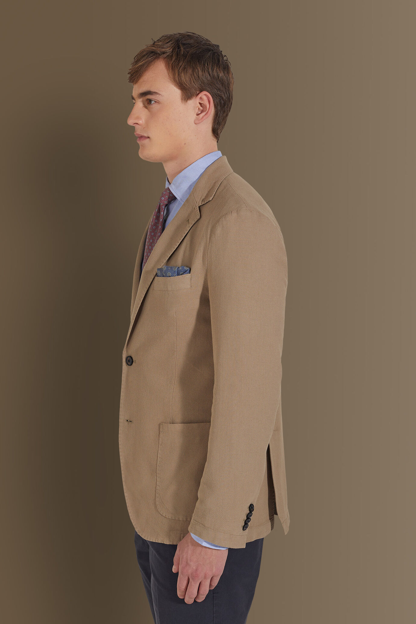 Giacca monopetto uomo con tasche a toppa tessuto lino e cotone image number 3