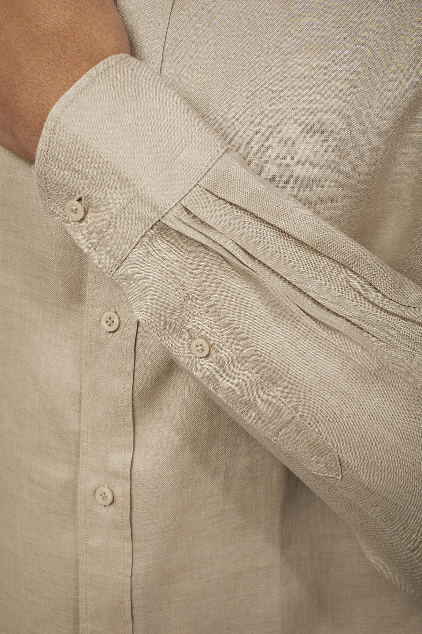 Camicia casual uomo collo classico 100% lino comfort fit image number 4