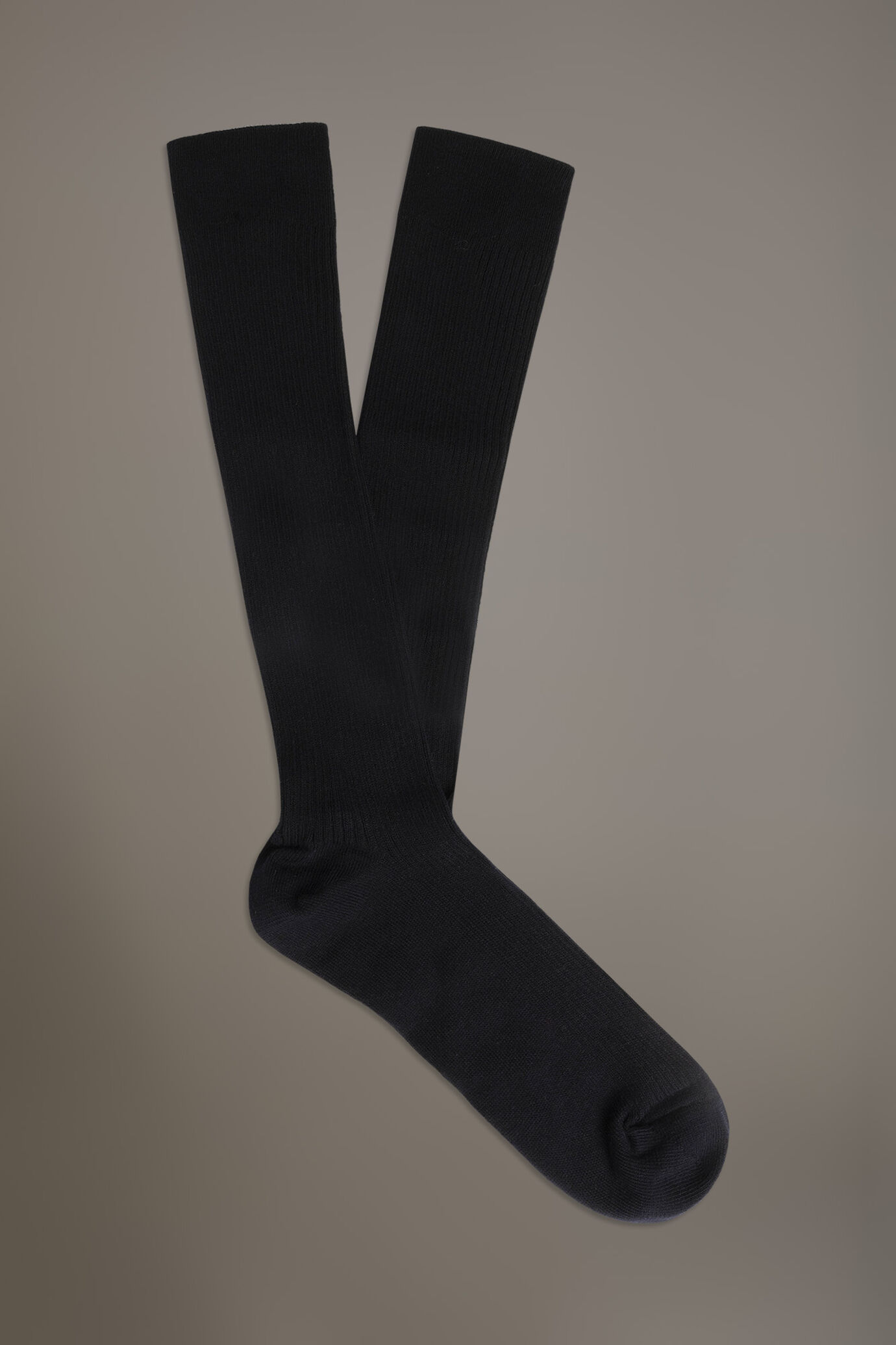 Long socks in ribbed knit made in Italy image number 0