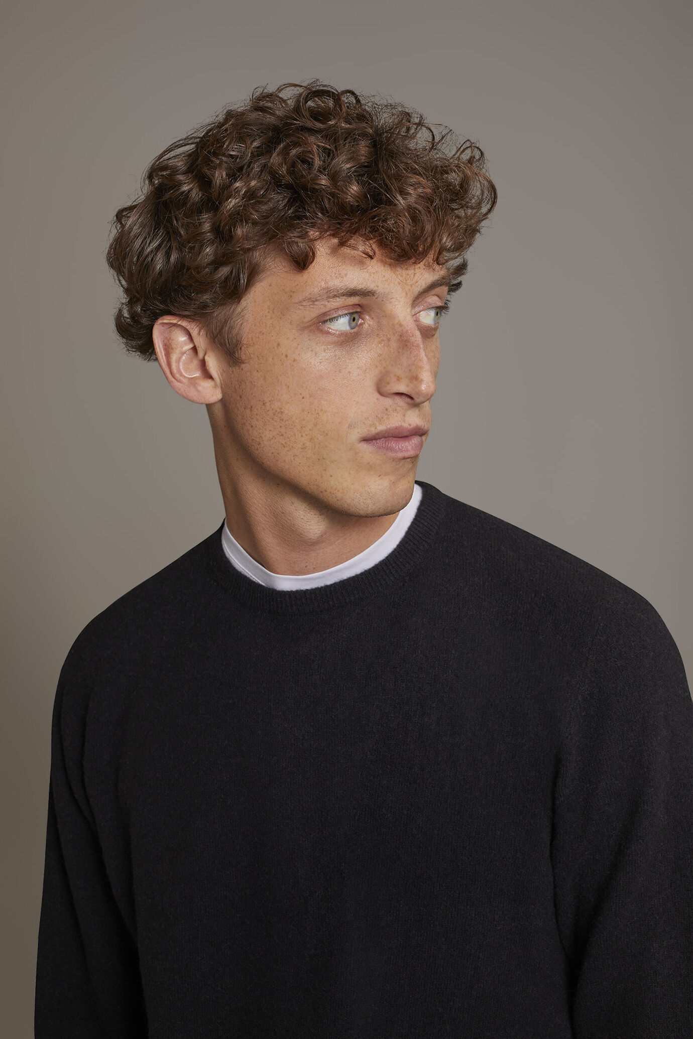 Maglia girocollo in misto lana lambswool image number 2