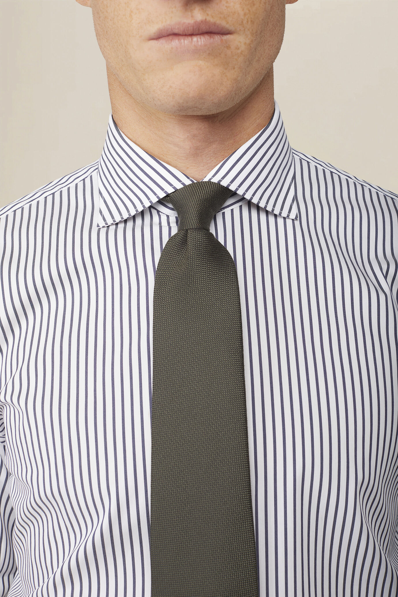 Cravatta uomo tinta unita image number 0