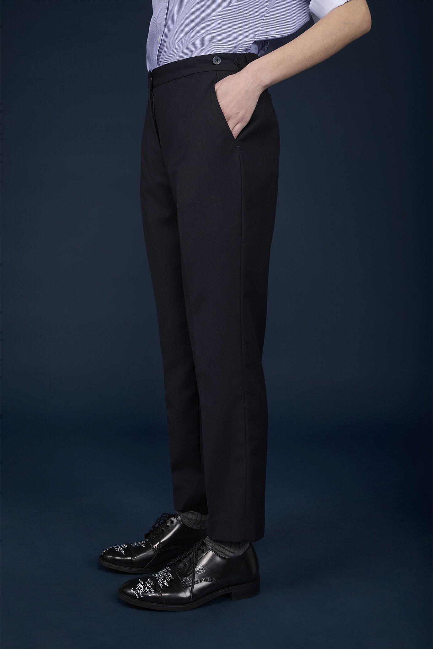 Pantalone chino classico donna regular fit image number 2