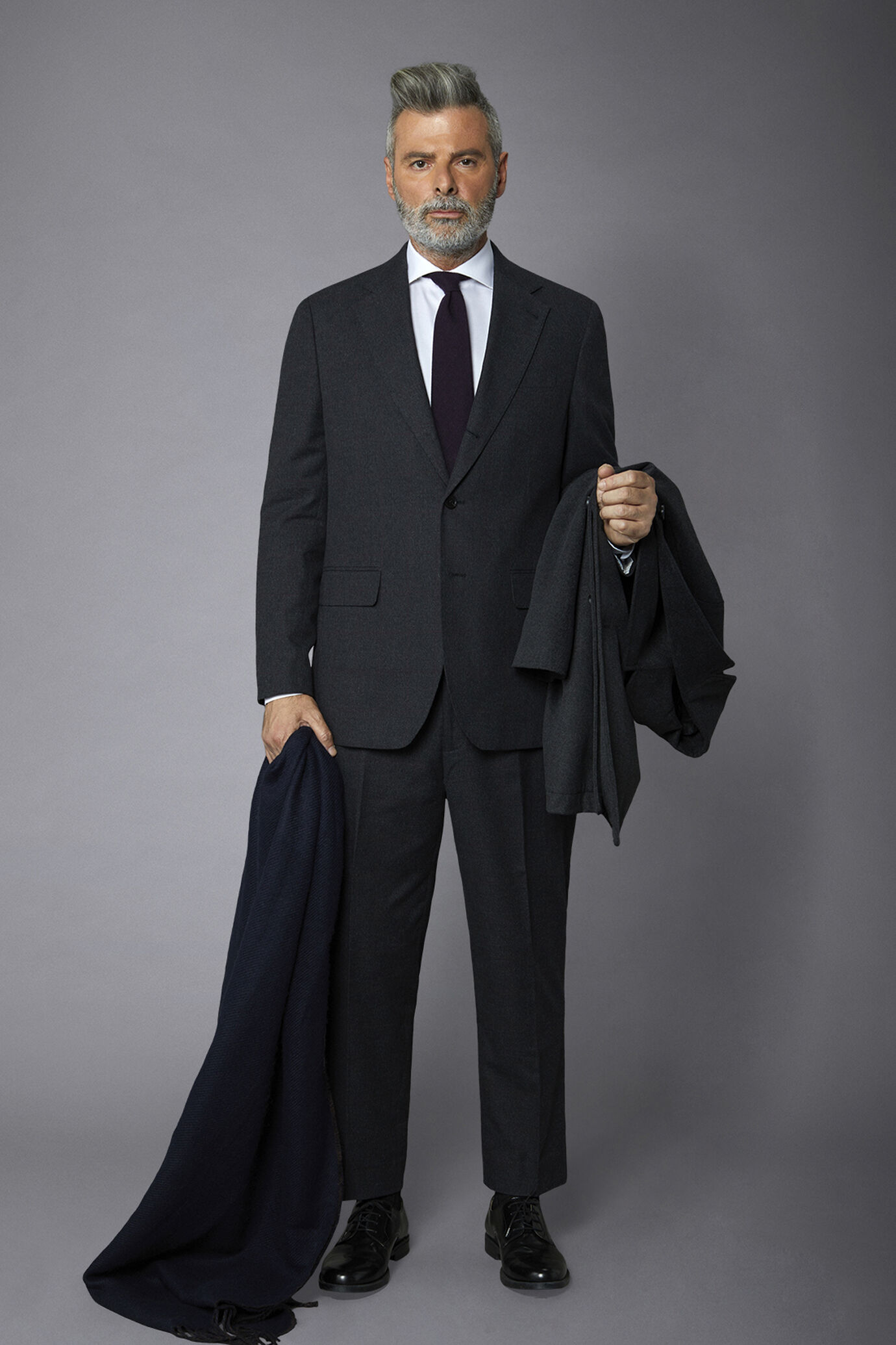 Men's single-breasted suit checked regular fit hand-woven wool fabric image number 0