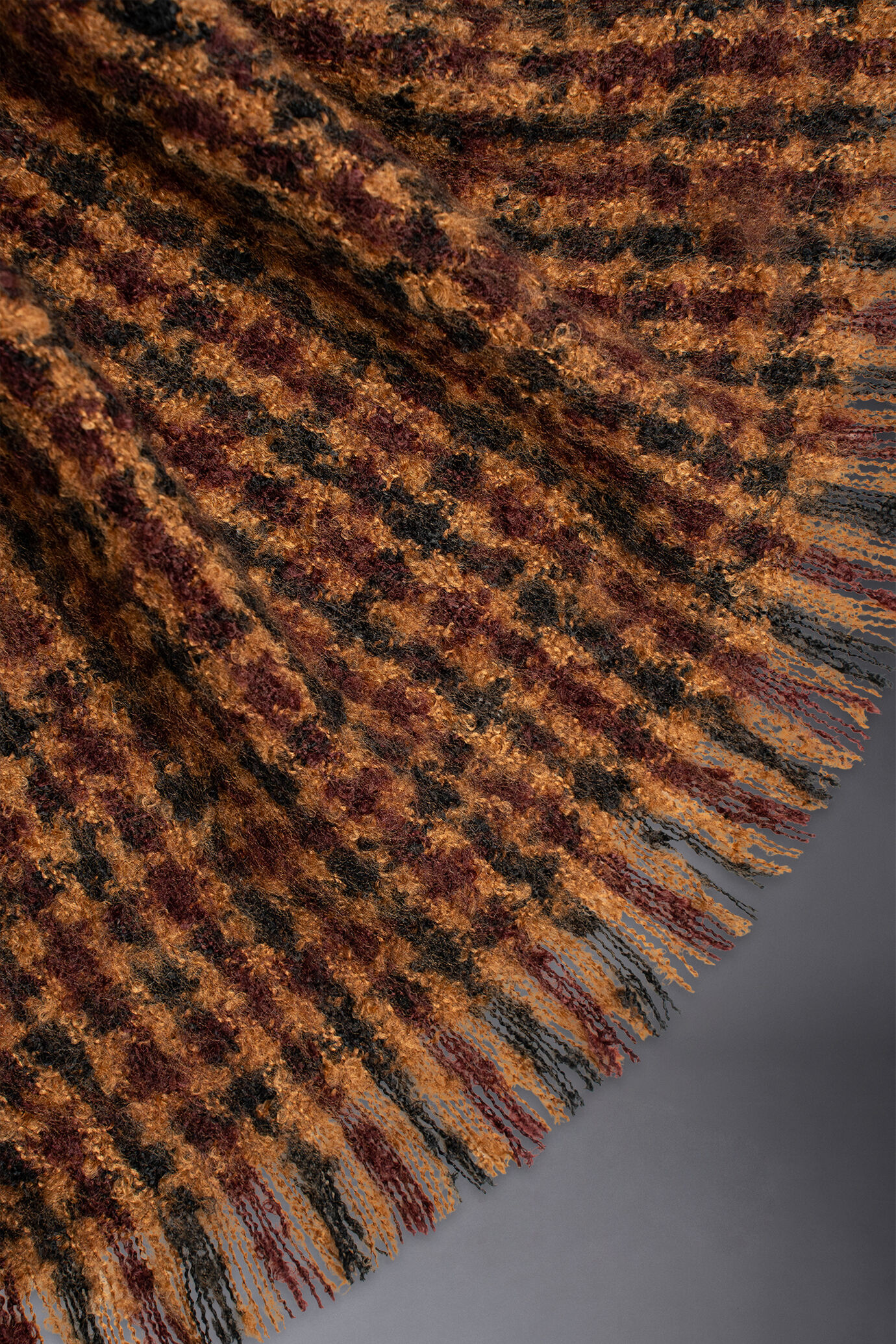 Men's micro-check patterned scarf image number 1