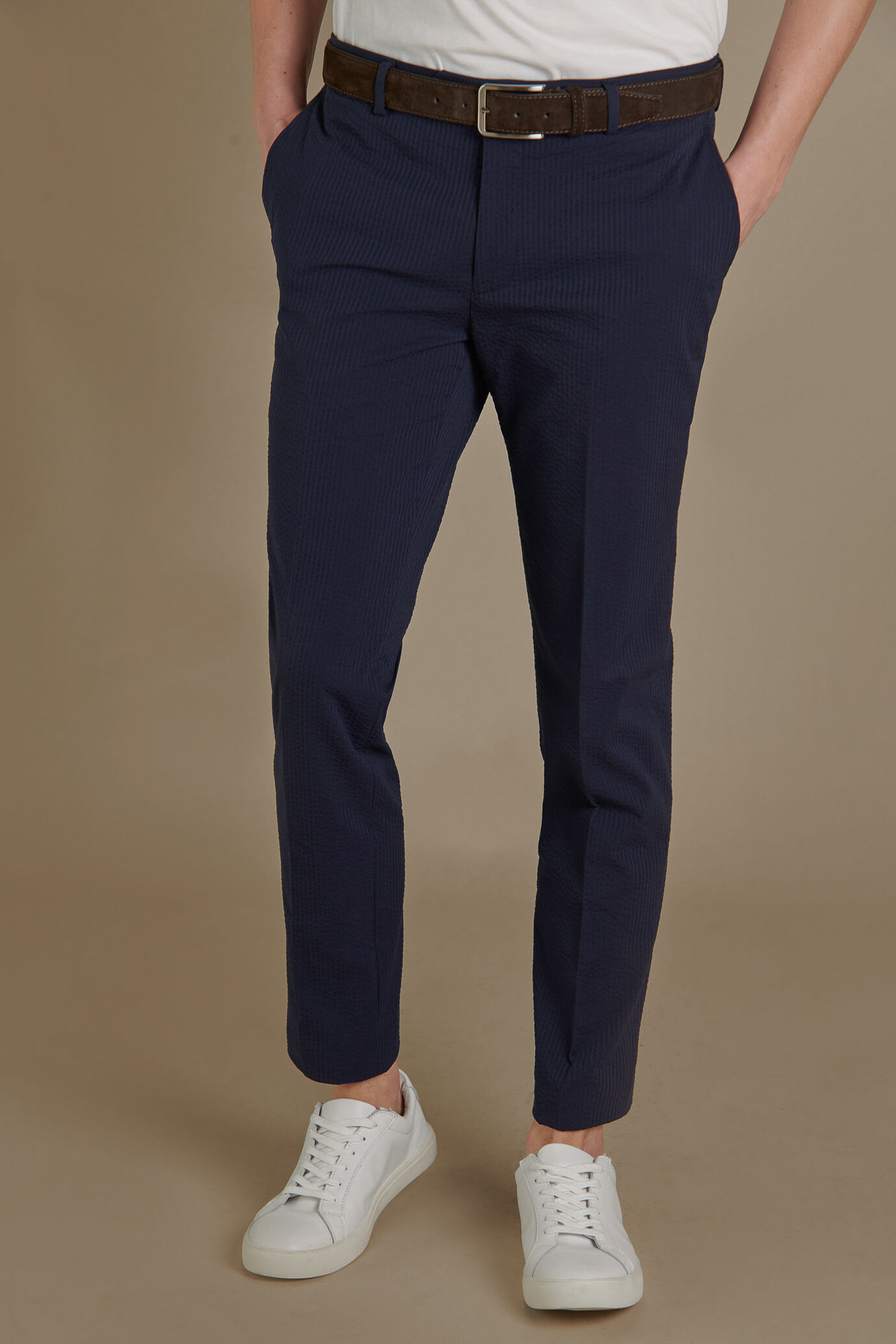 Classic trouser with turn up image number 1