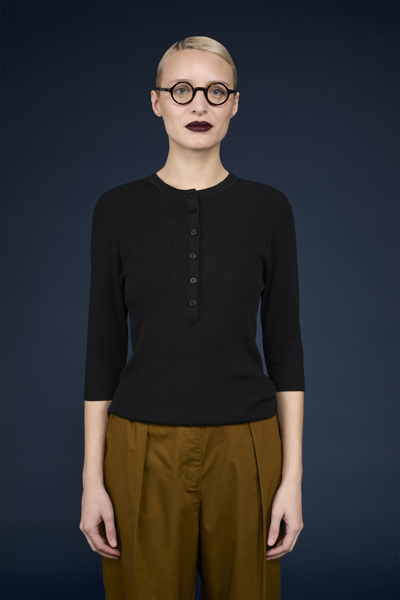 Damenpullover mit Öffnung vorne und ellbogenlangen Ärmeln image number 1