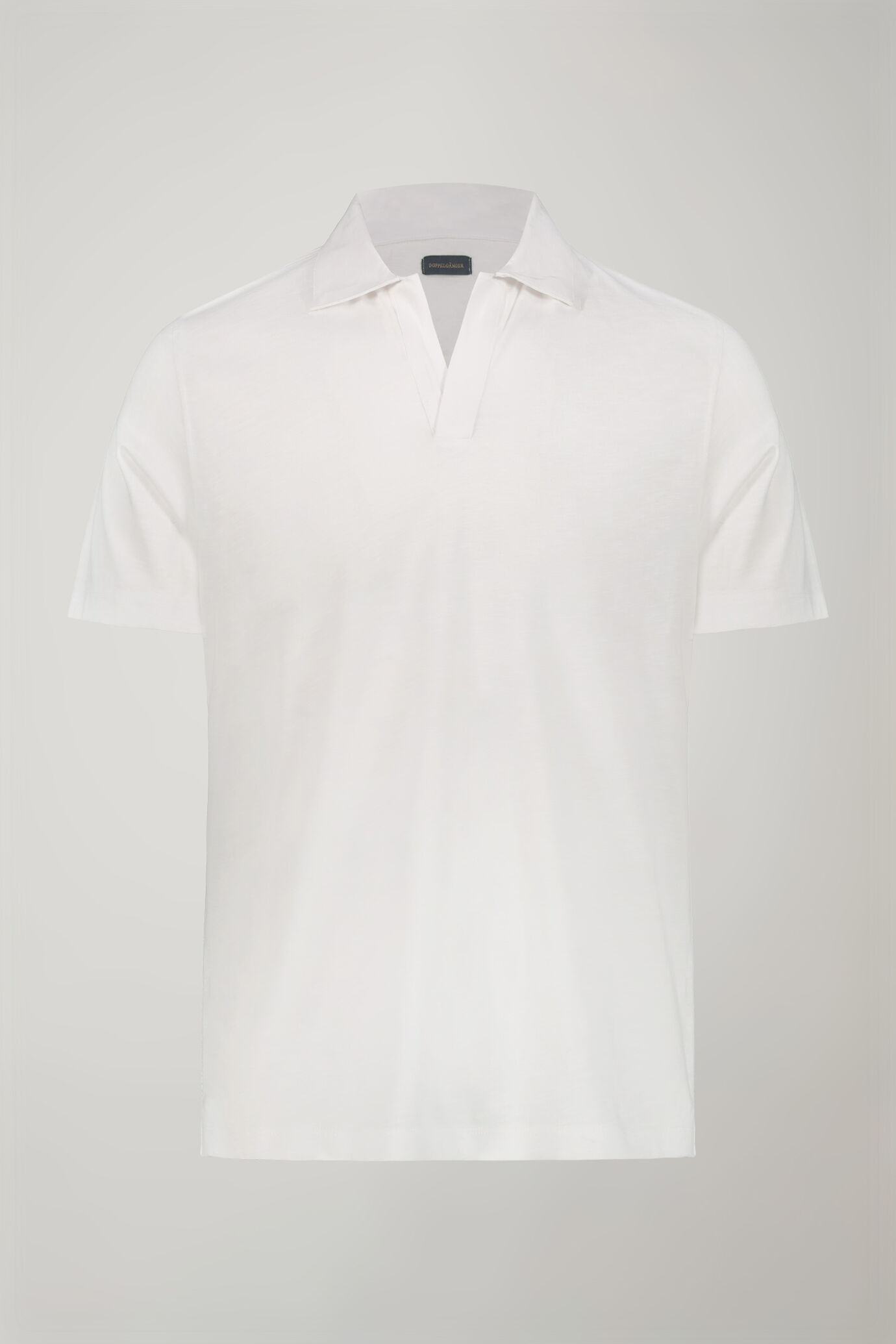 Men&rsquo;s short sleeve button-less polo shirt with derby collar in pure cotton regular fit image number 4