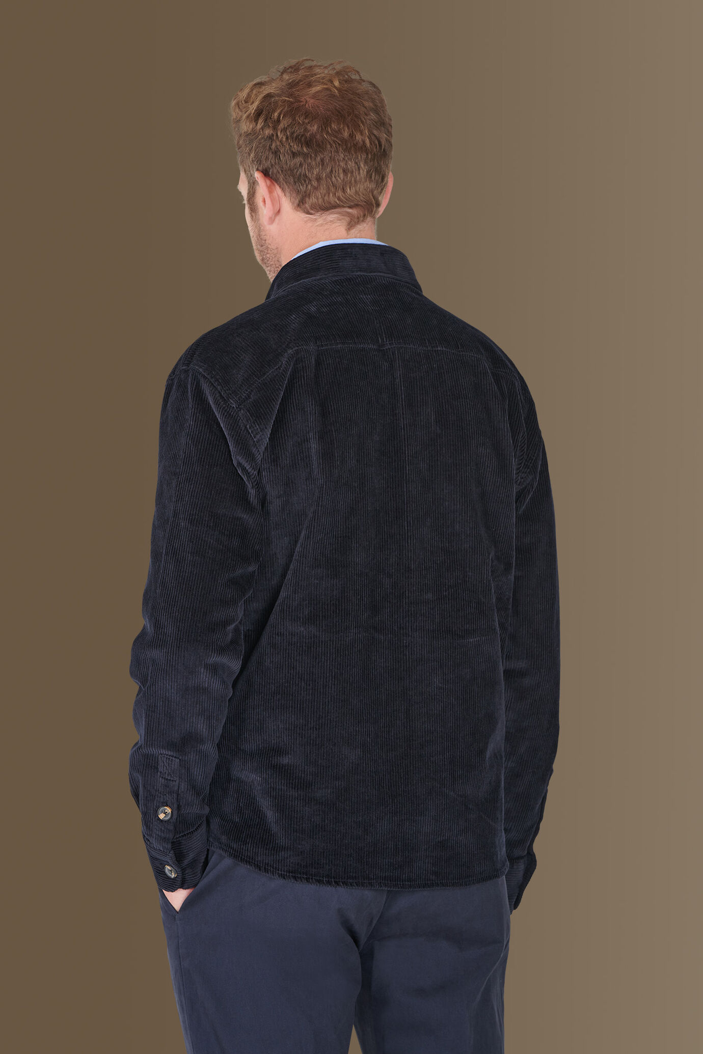 Overshirt uomo tessuto velluto a coste tinta unita image number 3