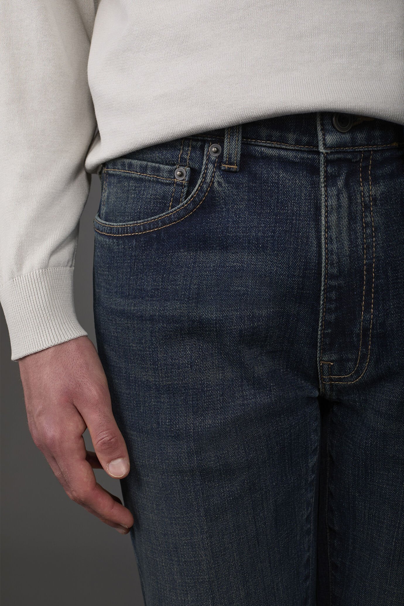 Jeans uomo 5 tasche image number 2