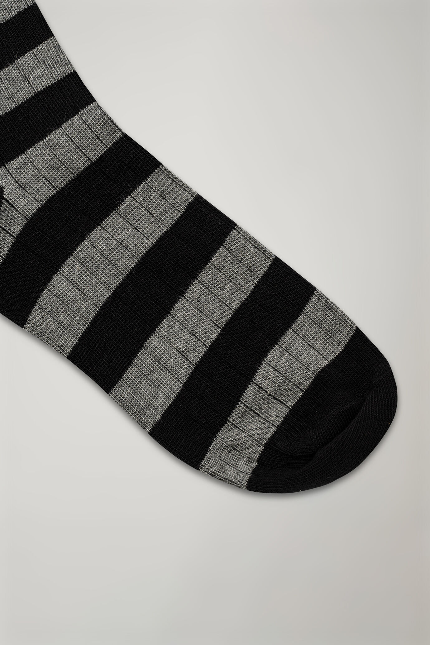 Calza stivaletto donna made in Italy in misto cotone in maglia a coste con righe image number 1