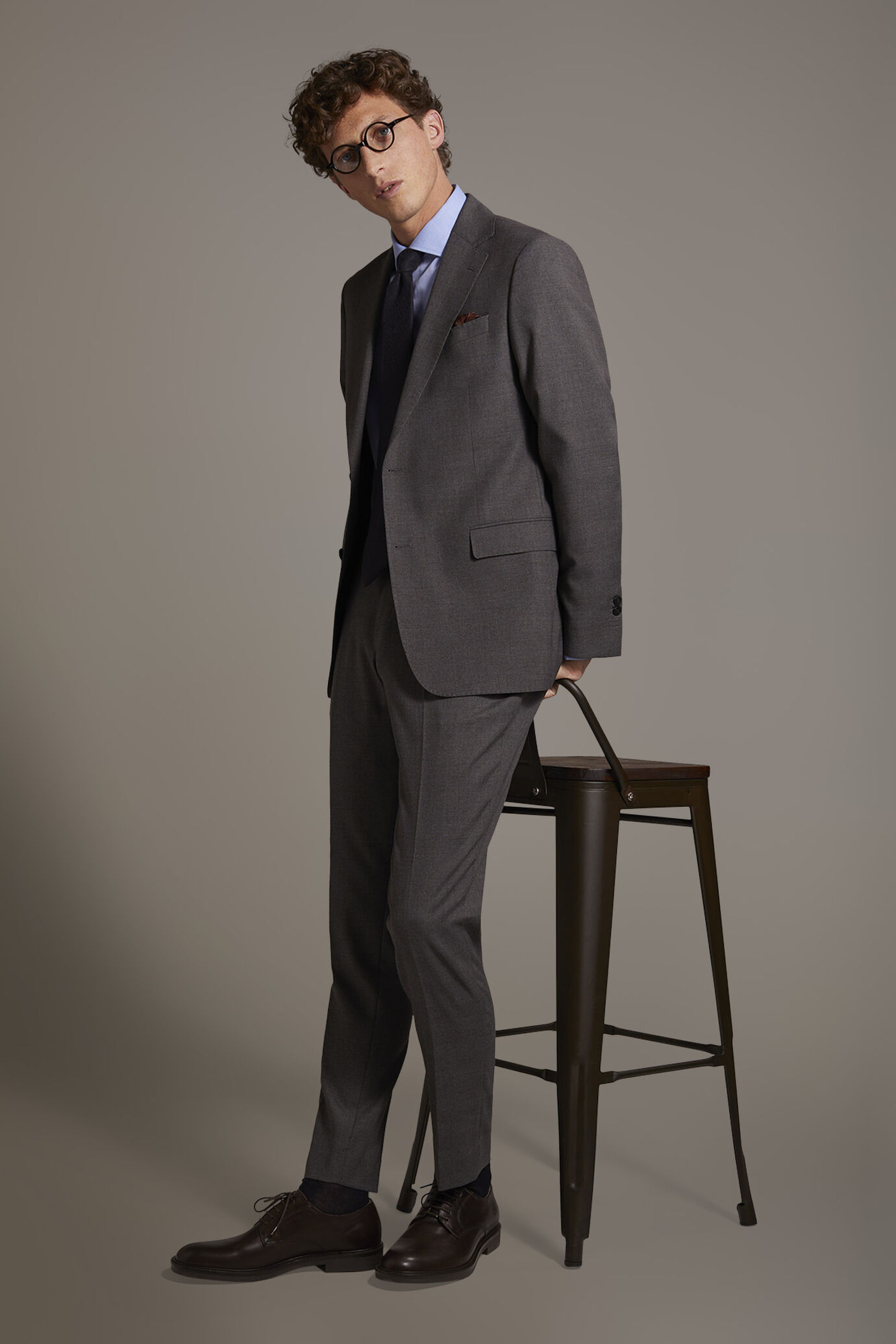 Single breasted suit flat trousers prince of wales fabric design image number 0