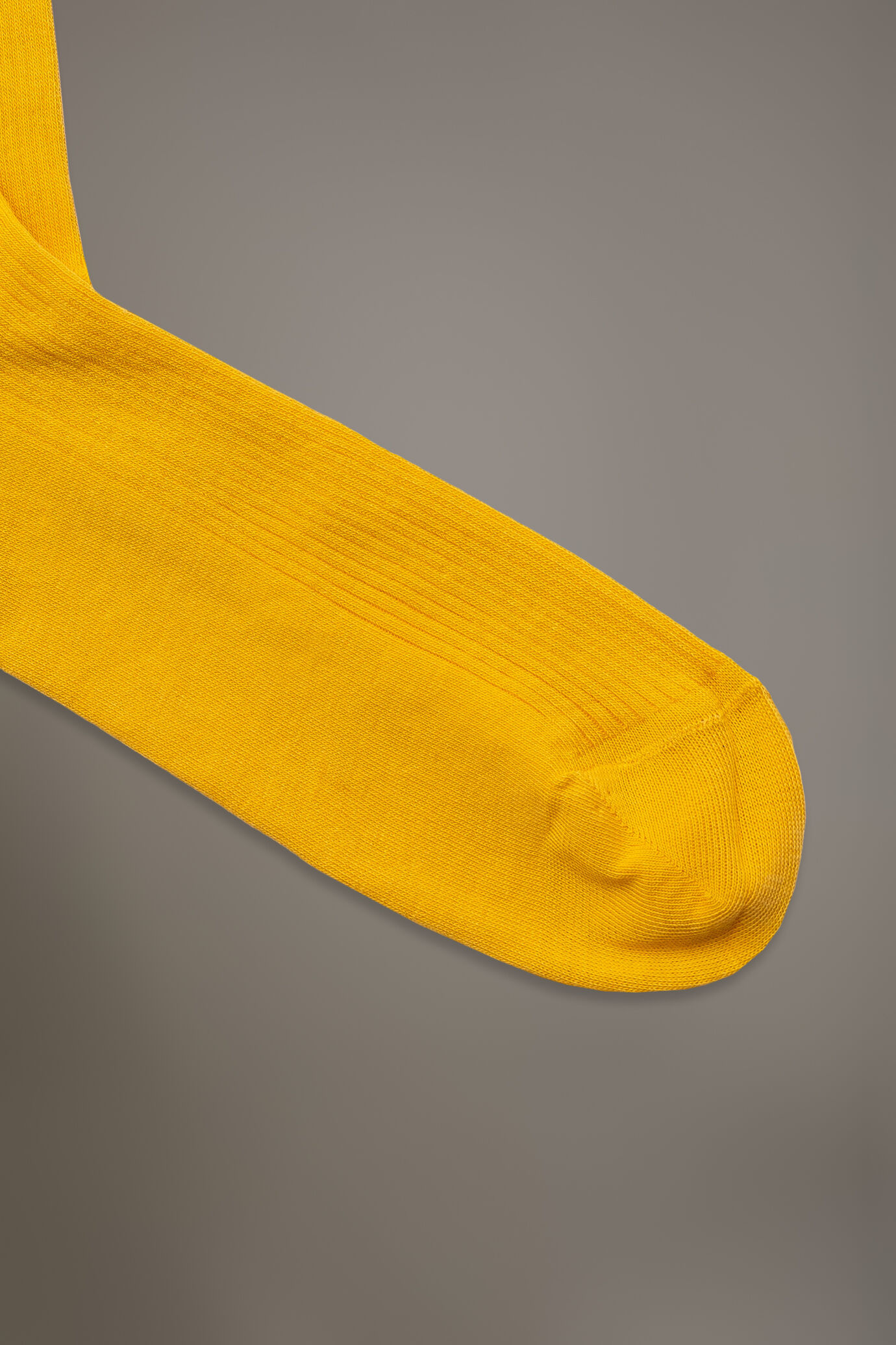 Chaussettes longues en maille côtelée Made in Italy image number 1