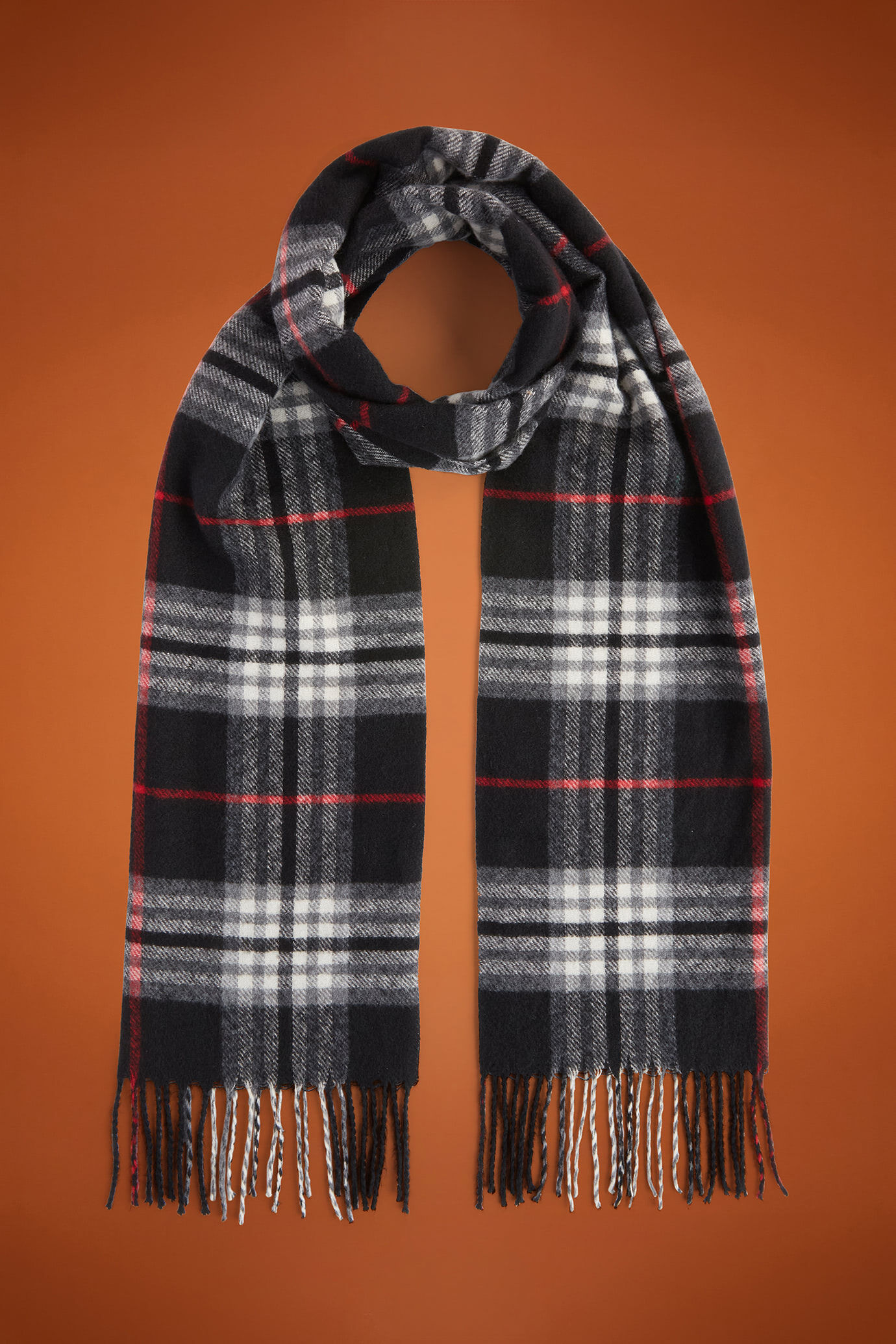 Men's checked scarf with fringes