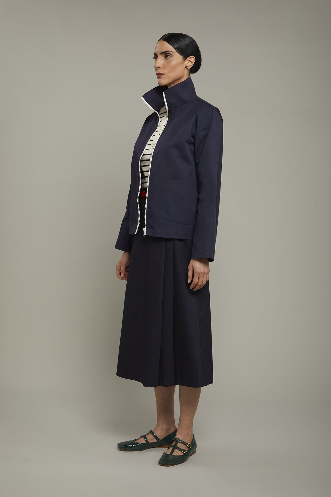 Giubbino donna con zip regular fit image number 1