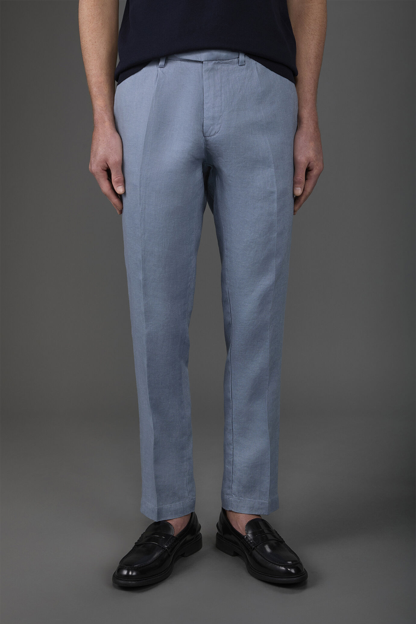 Herrenhose mit 100% Leinen zwei kleinen Bügelfalten und verdeckter Knopfleiste image number 1
