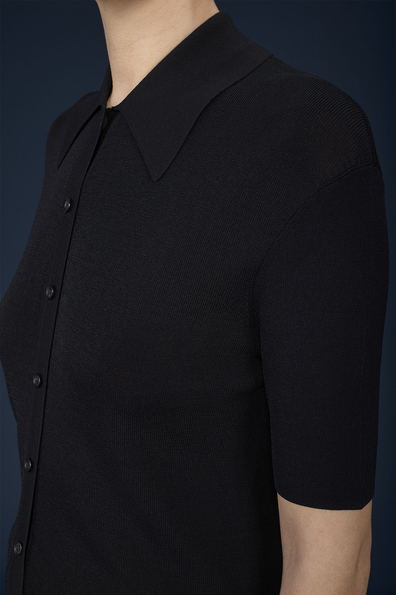 Damen-Strickjacke mit Polokragen und kurzen Ärmeln image number 3