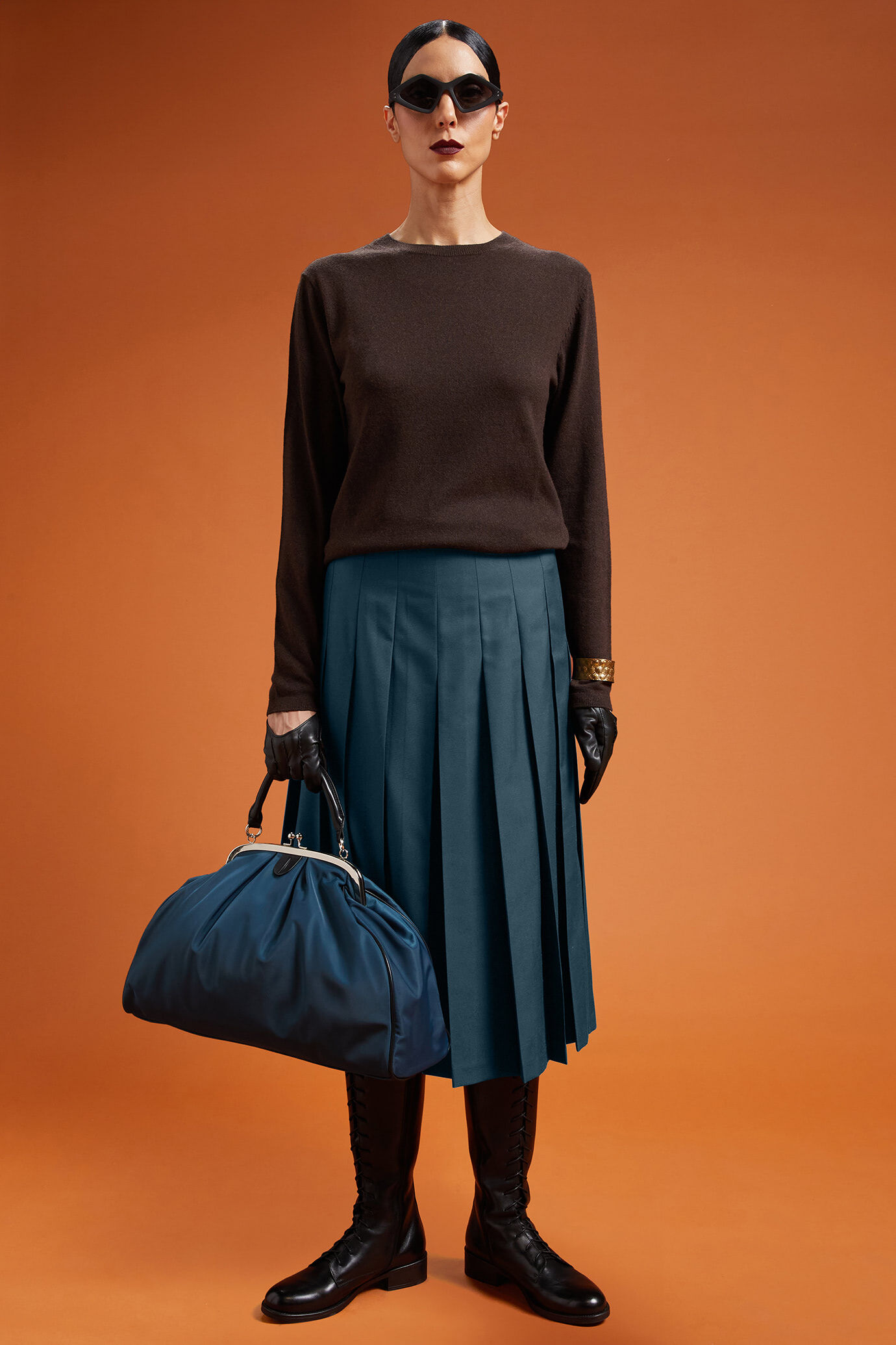 Gonna donna longuette a pieghe con zip tinta unita regular fit image number 0