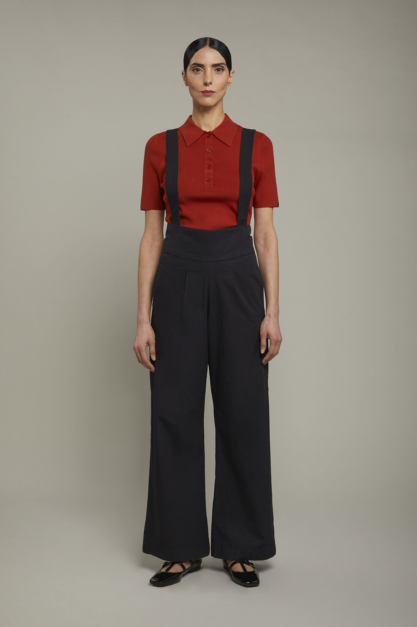 Women's high-waisted trousers with suspenders regular fit