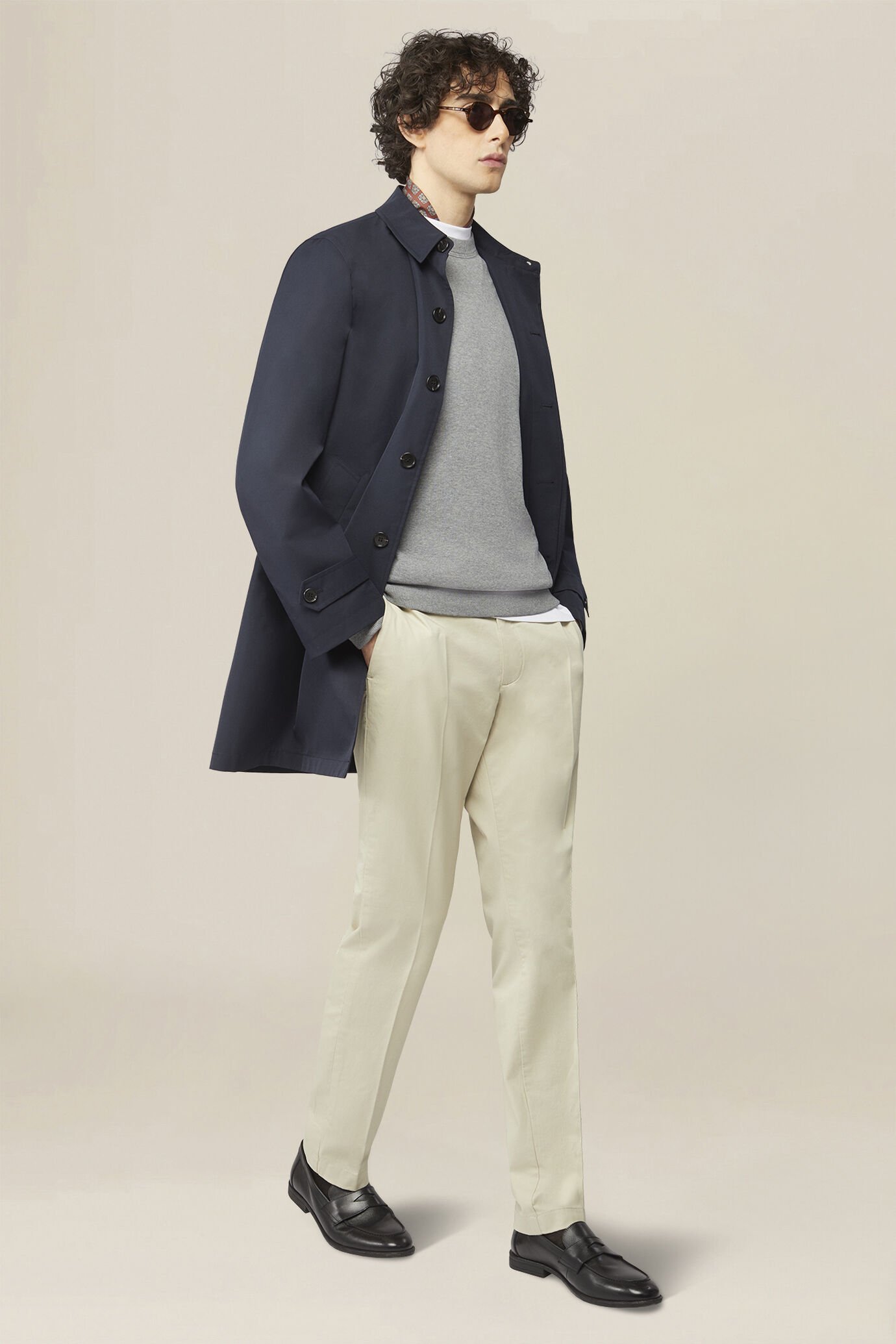 Men's classic chino trousers regular fit image number 0