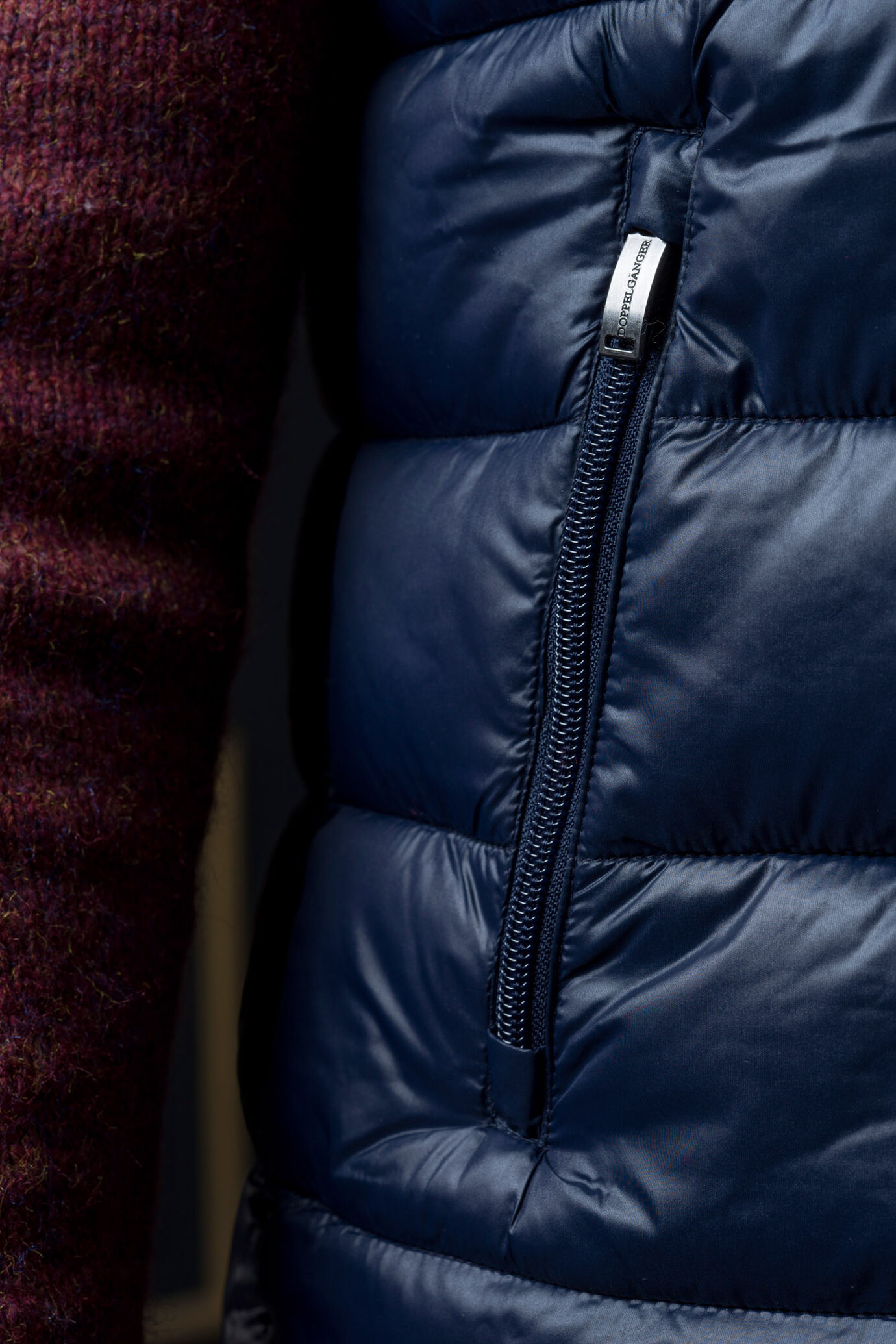 Sleeveless jacket image number 2
