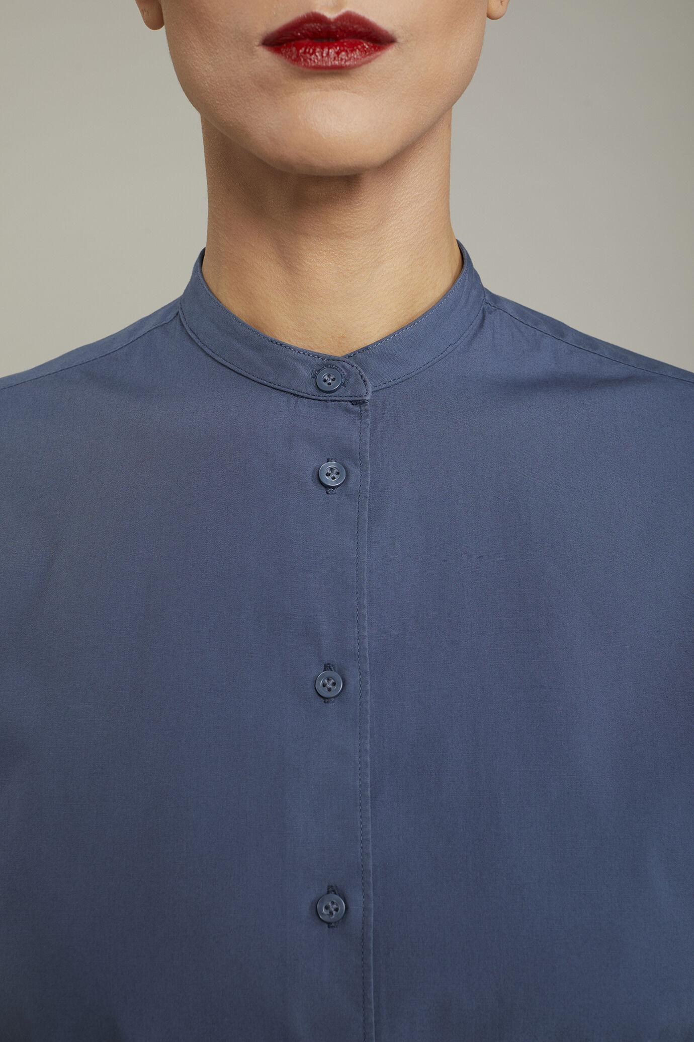Chemise femme à col mao en 100 % coton image number 3