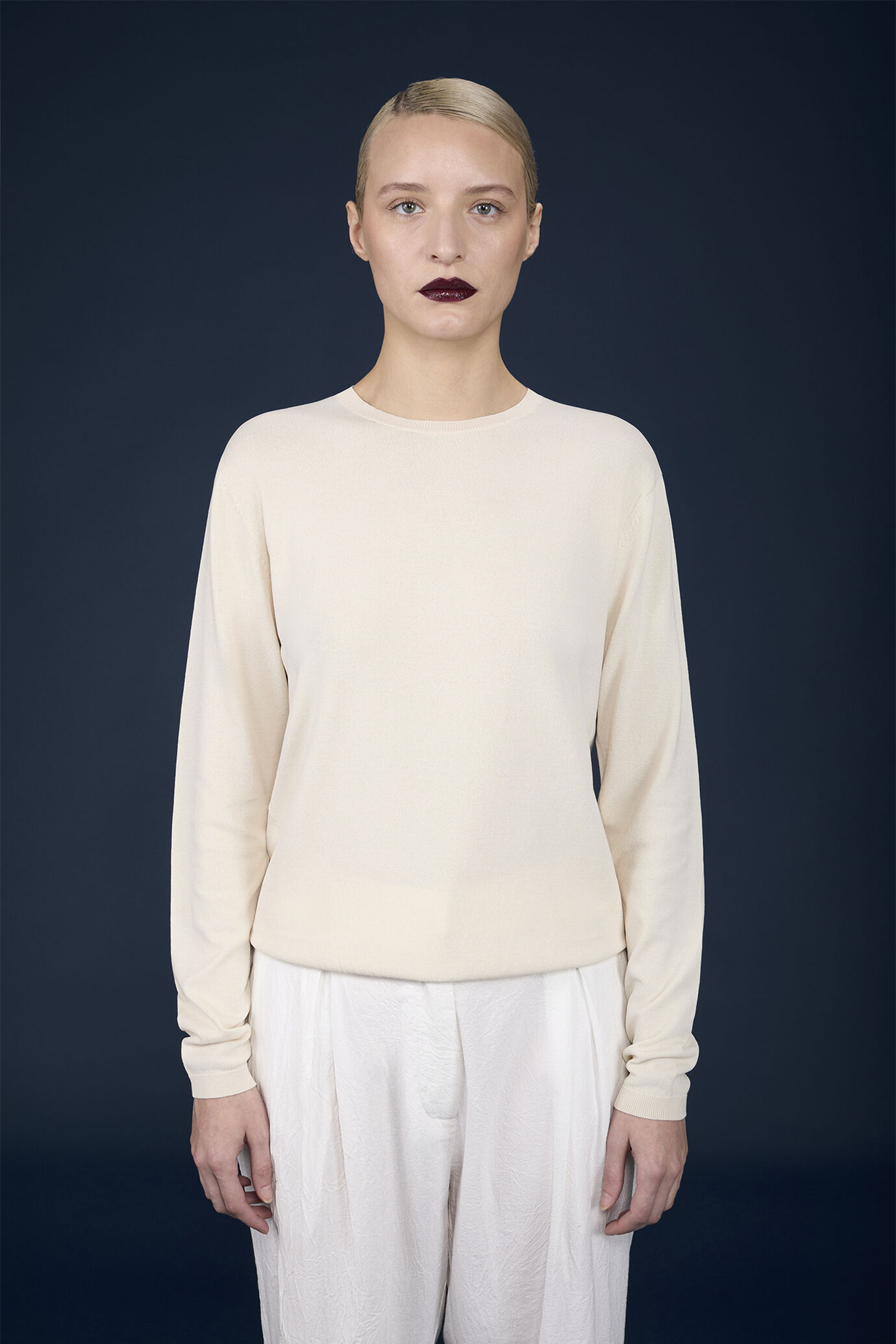 Langärmeliger Damen-Pullover mit Rundhalsausschnitt image number 1