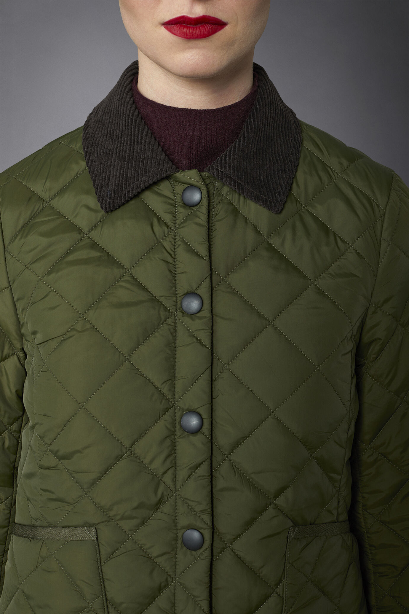 Leicht wattierte Steppjacke mit Kordhemdkragen image number 3