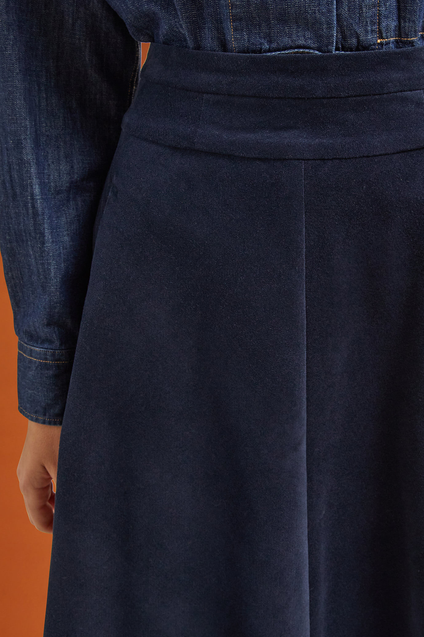 Women's regular fit plain half circle skirt image number 3