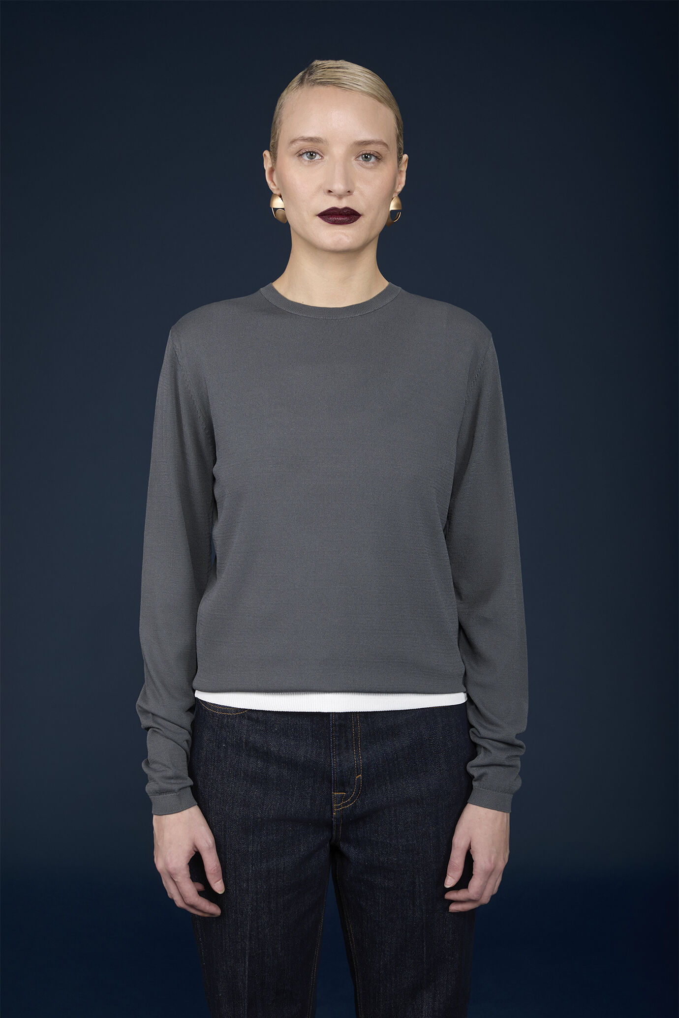 Women's long-sleeved crew-neck top image number 1