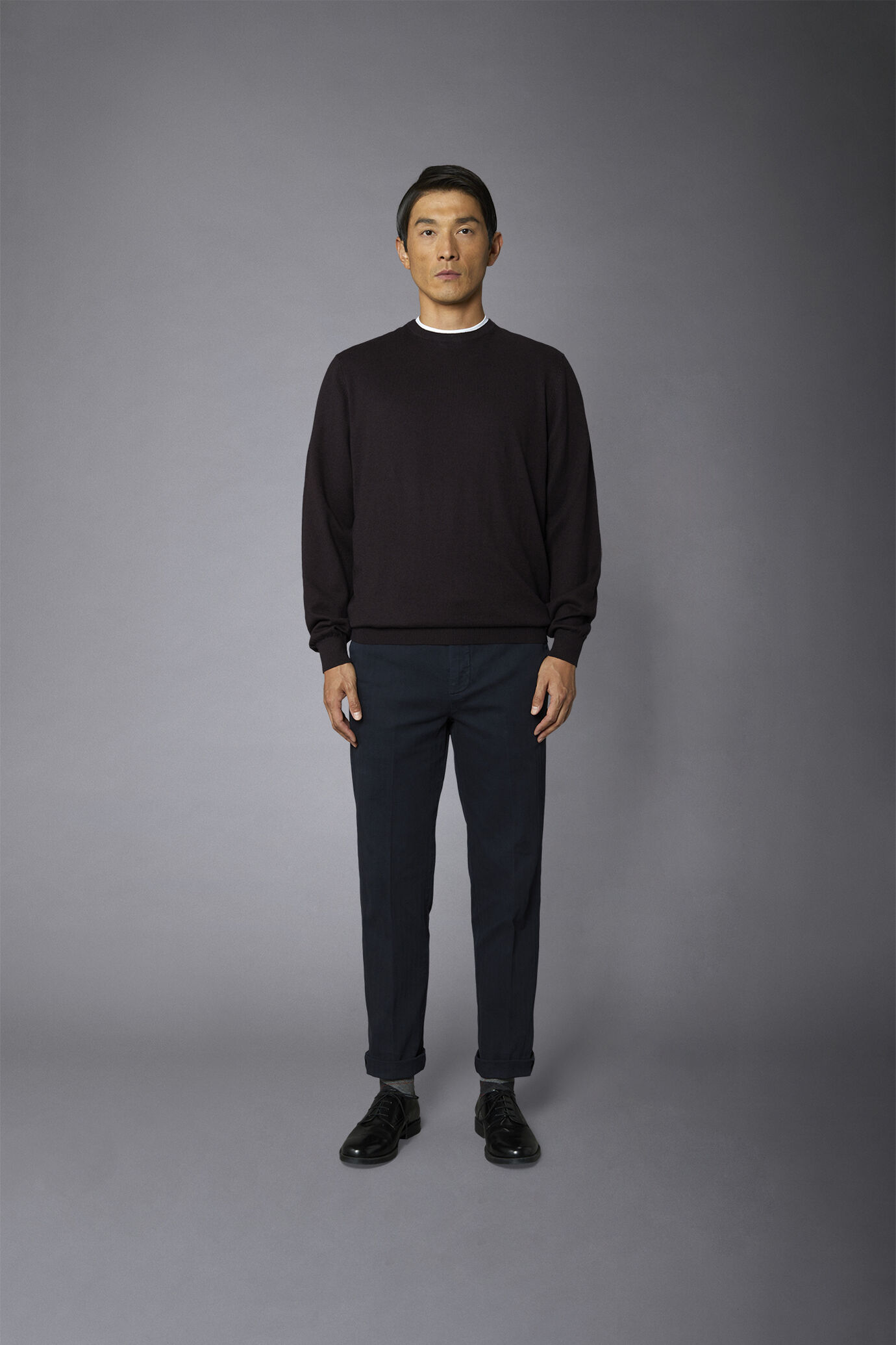 Men's classic pants regular fit herringbone fabric construction image number 2