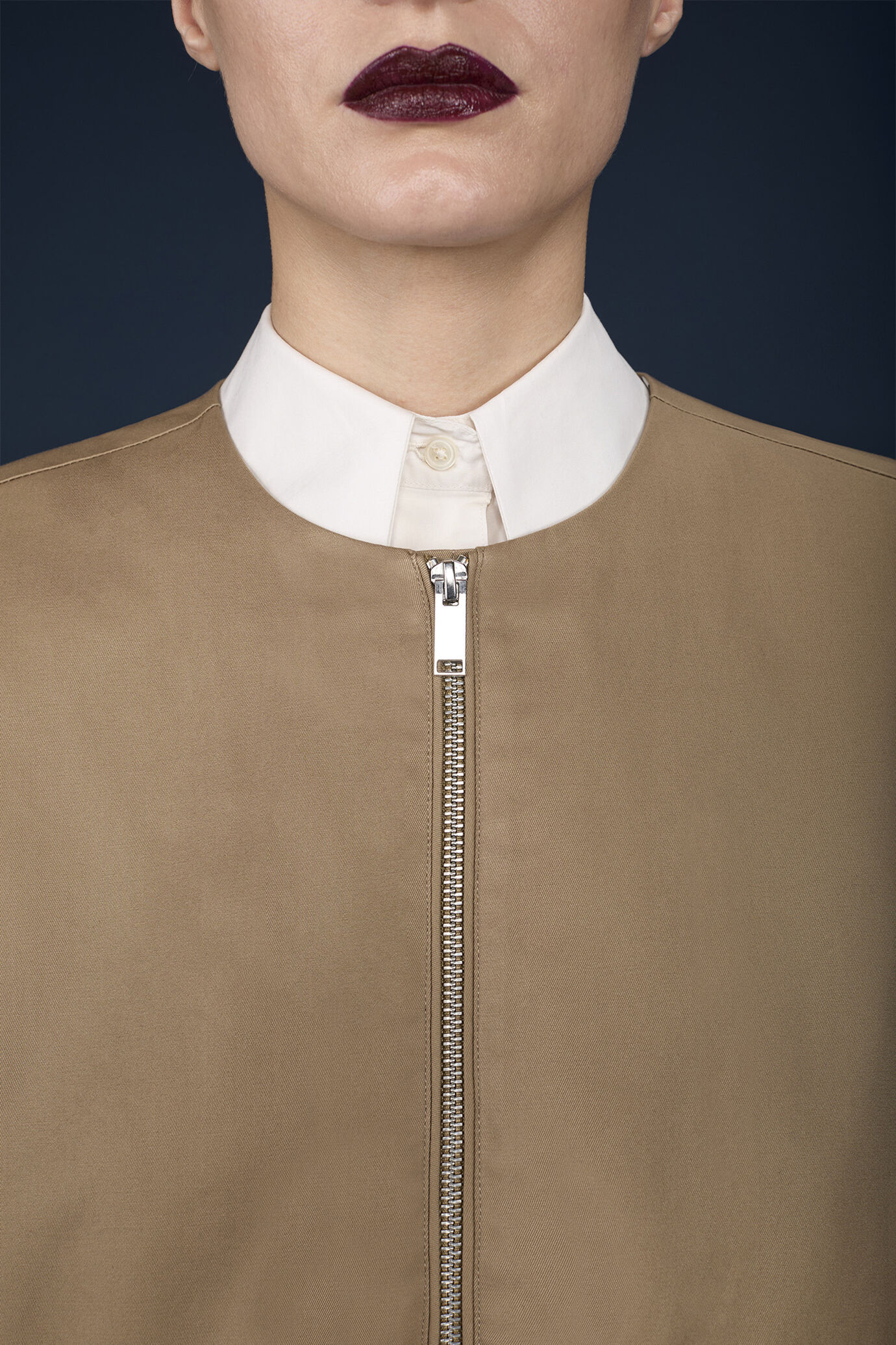 Gilet donna dalla linea a uovo e dalla vestibilità oversize image number 3
