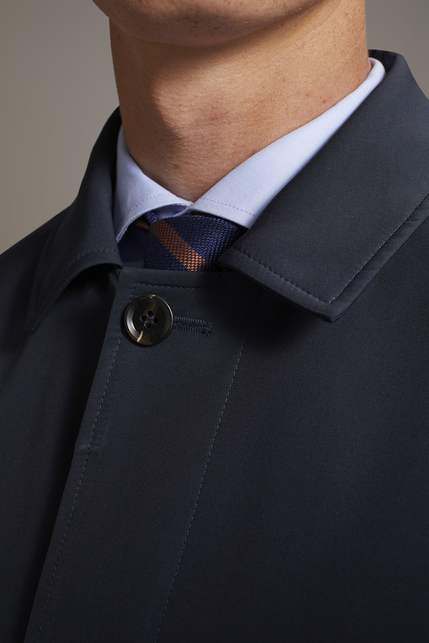 Padded raincoat in technical fabricand removable padding image number 4
