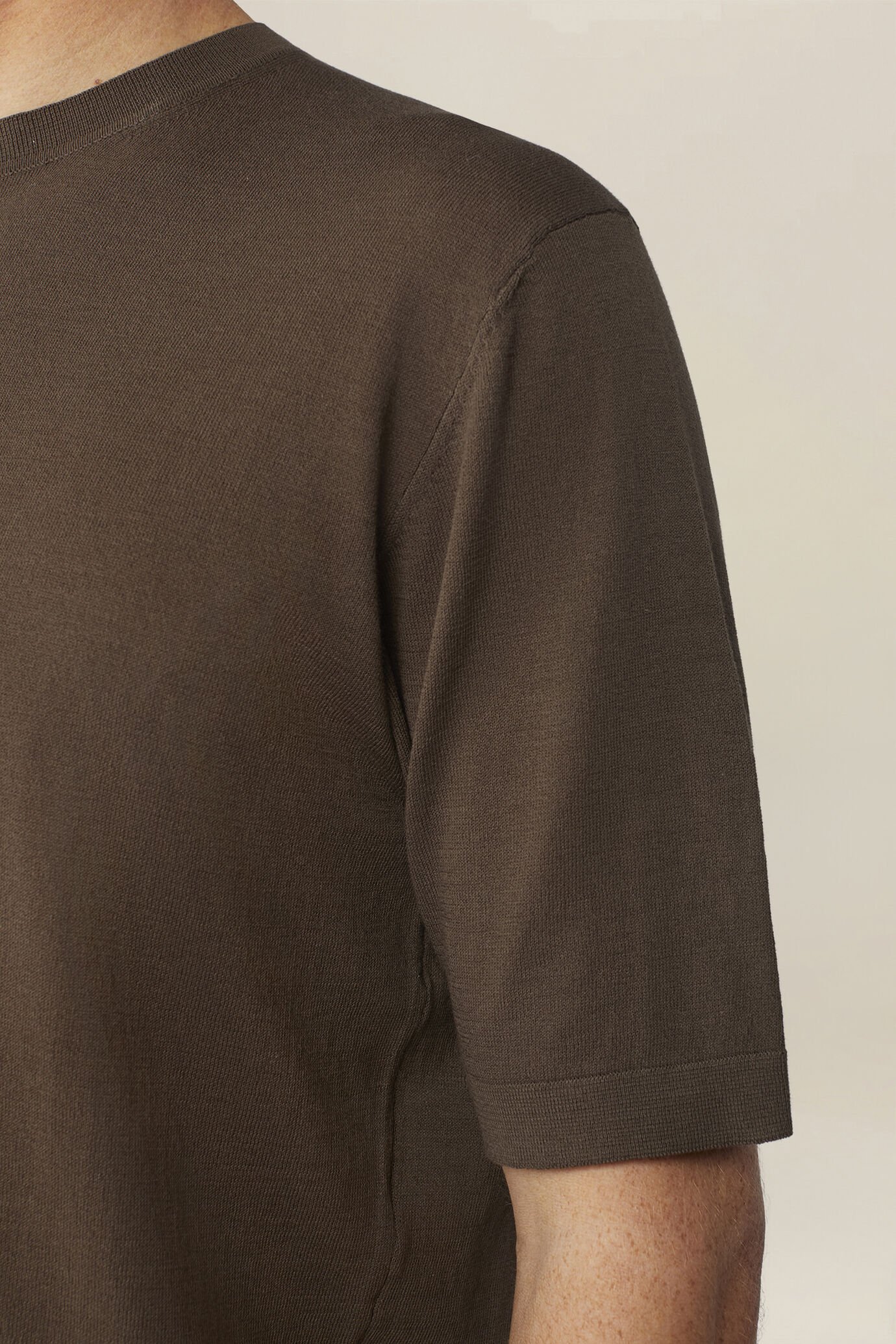 T-shirt uomo a maglia in 100% cotone crepe image number 3