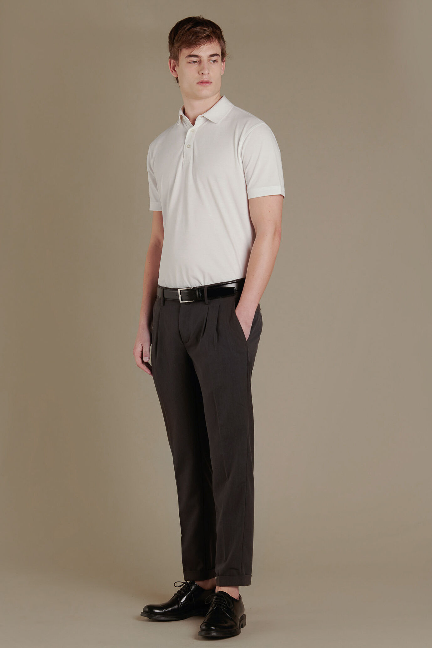 Pantalon homme avec double pinces image number 0