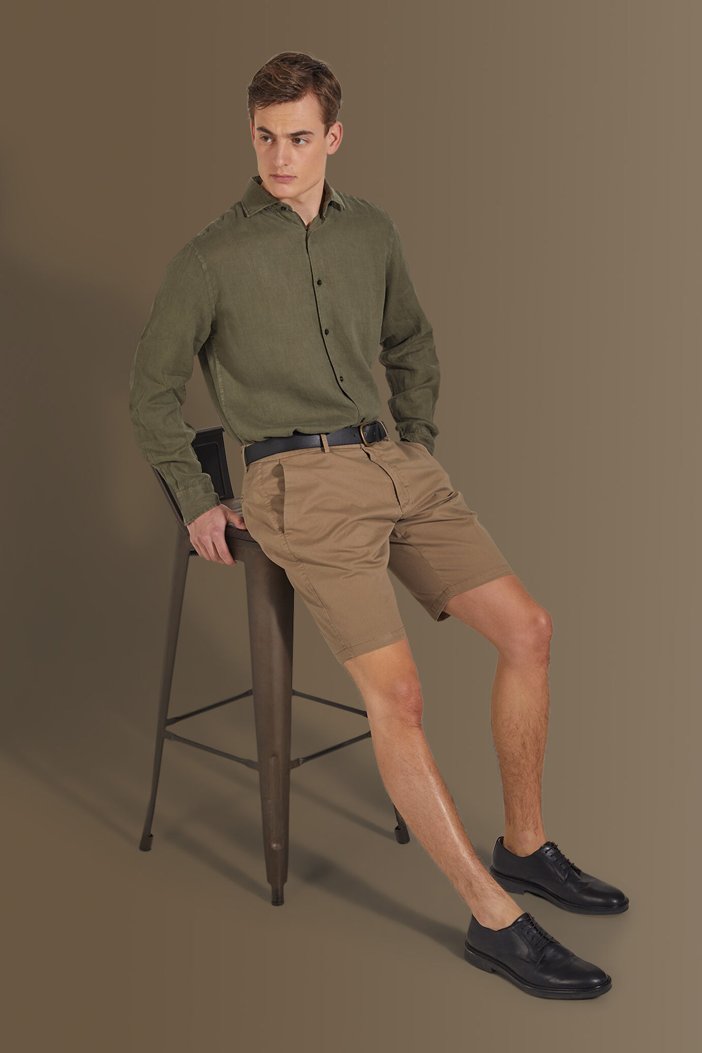 Bermuda uomo classico twill elasticizzato image number 0