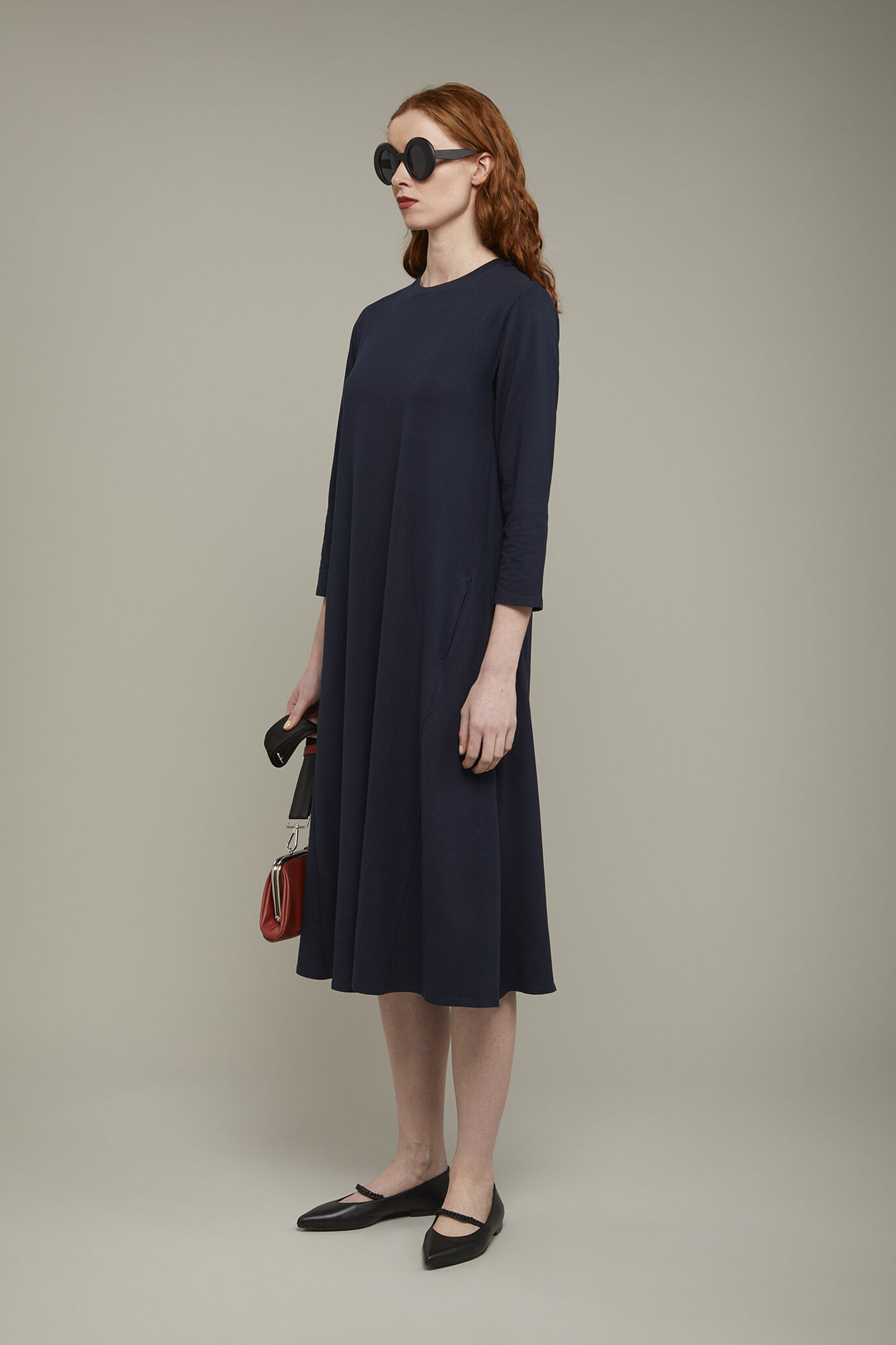 Robe midi femme à col rond et manches longues en jersey de coton stretch coupe régulière image number 1