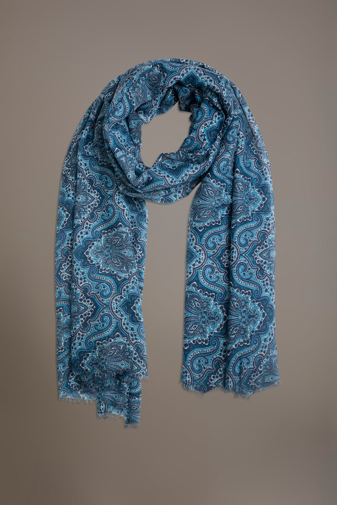 Cotton blend shawl image number 0