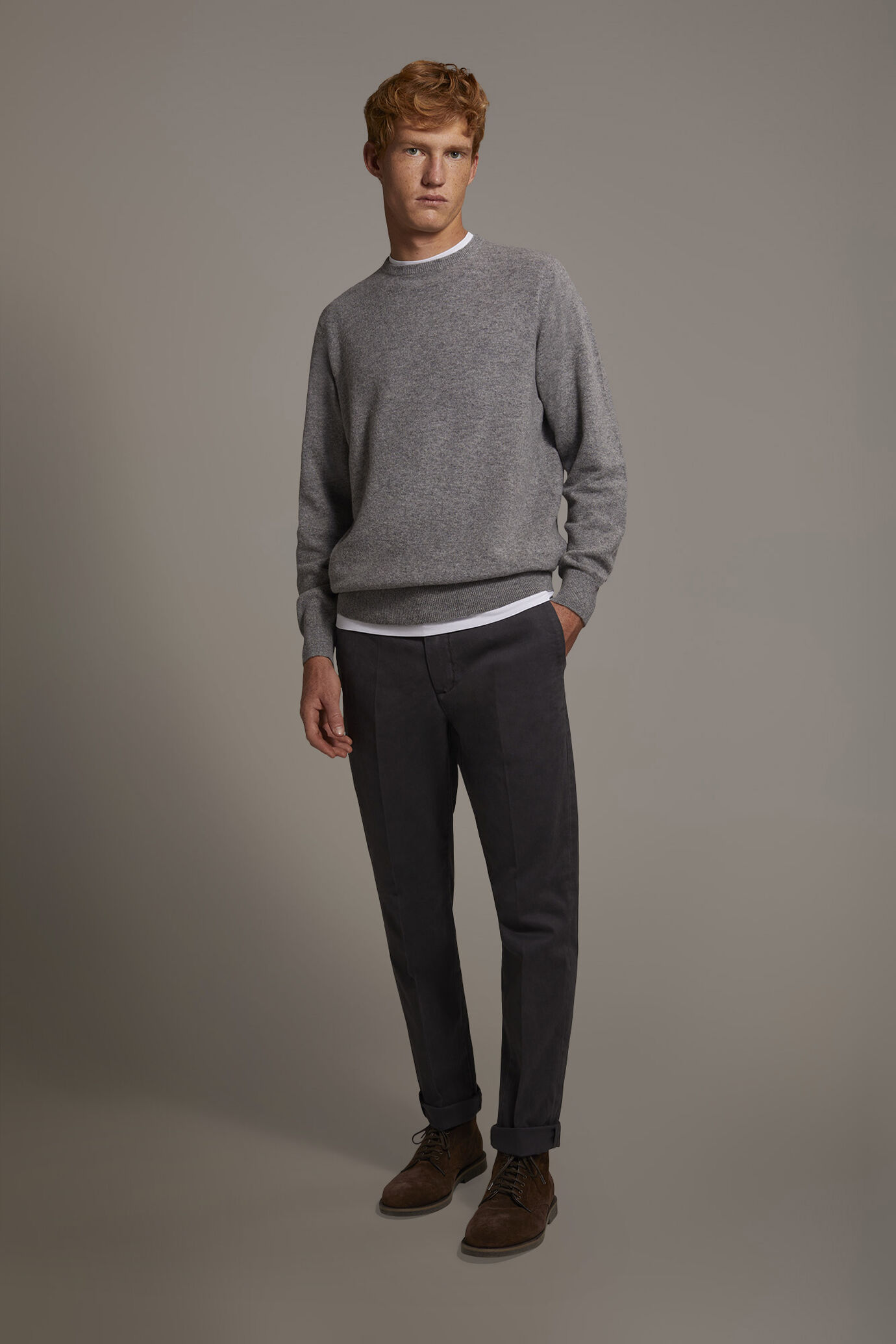 Men's classic regular fit chino pants stretch twill fabric image number 1