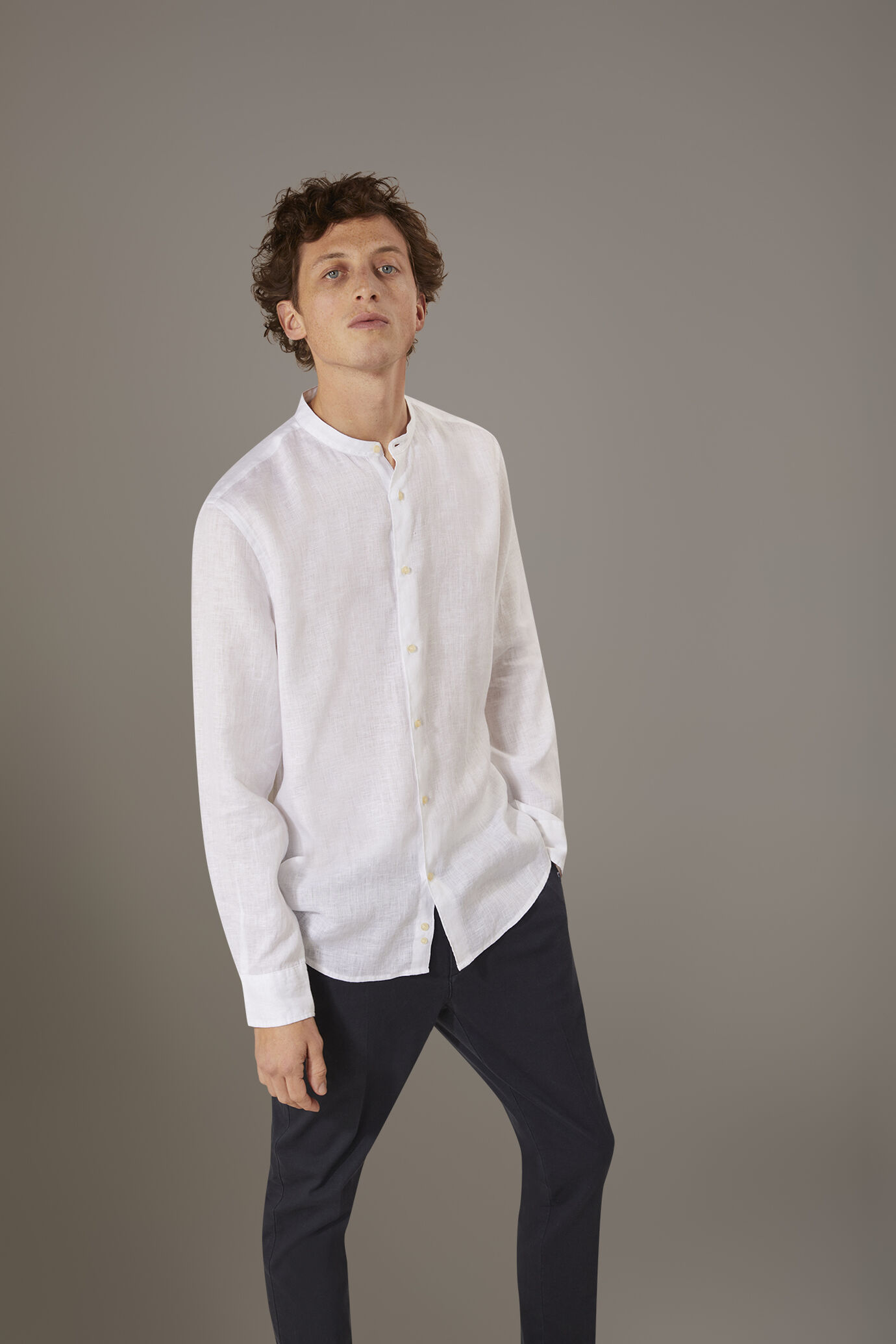 Camicia casual collo coreana comfort fit 100% lino image number 0