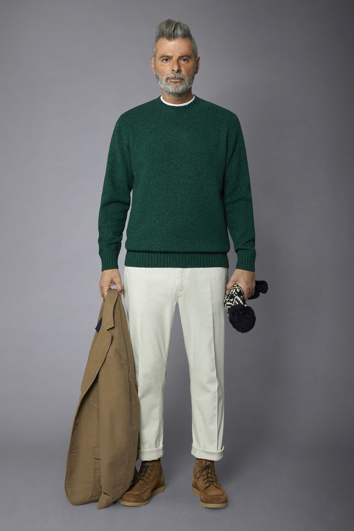Men's roundneck sweater in lambswool blend regular fit